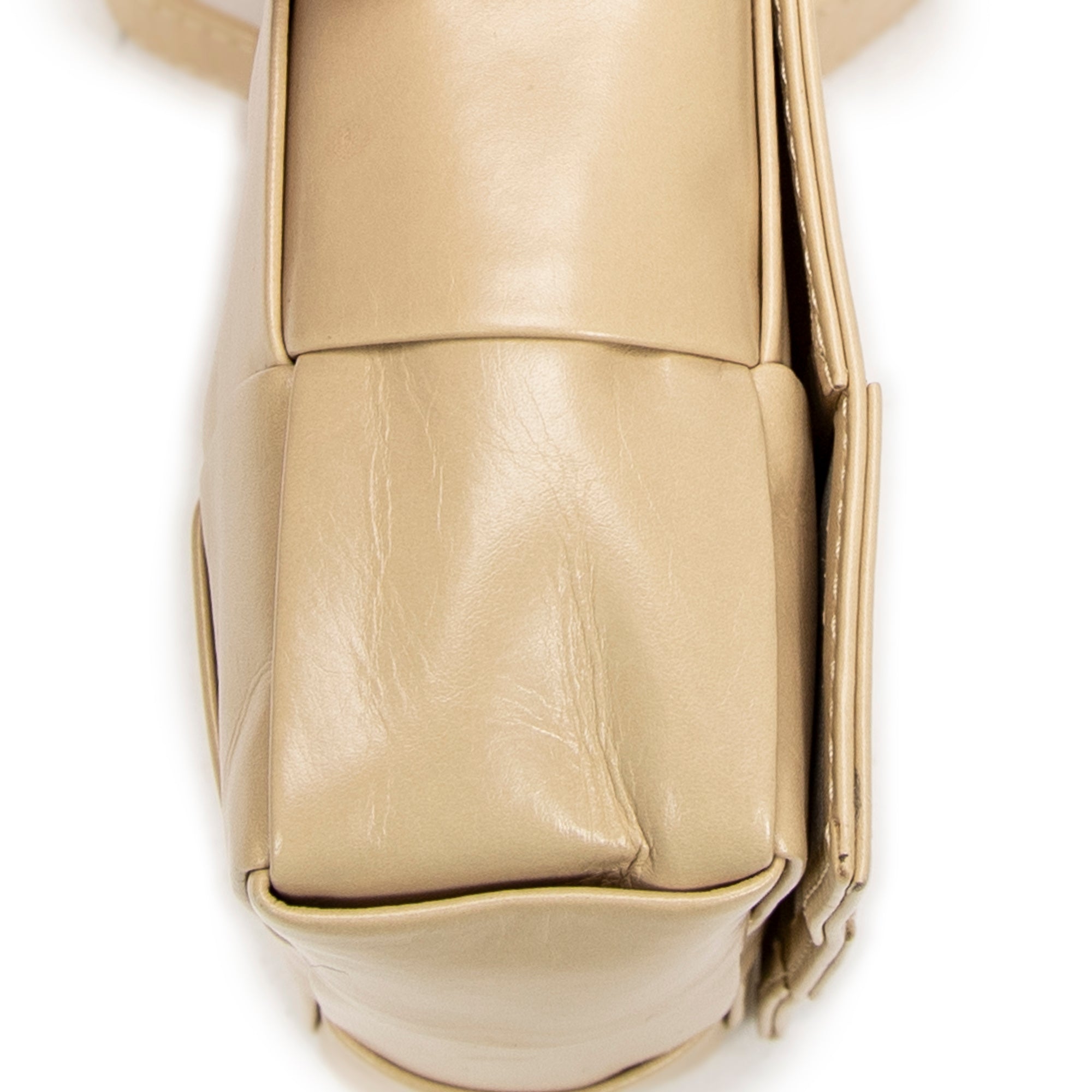Bolso de hombro mini Cassette bandolera beige piel Intrecciato maxi