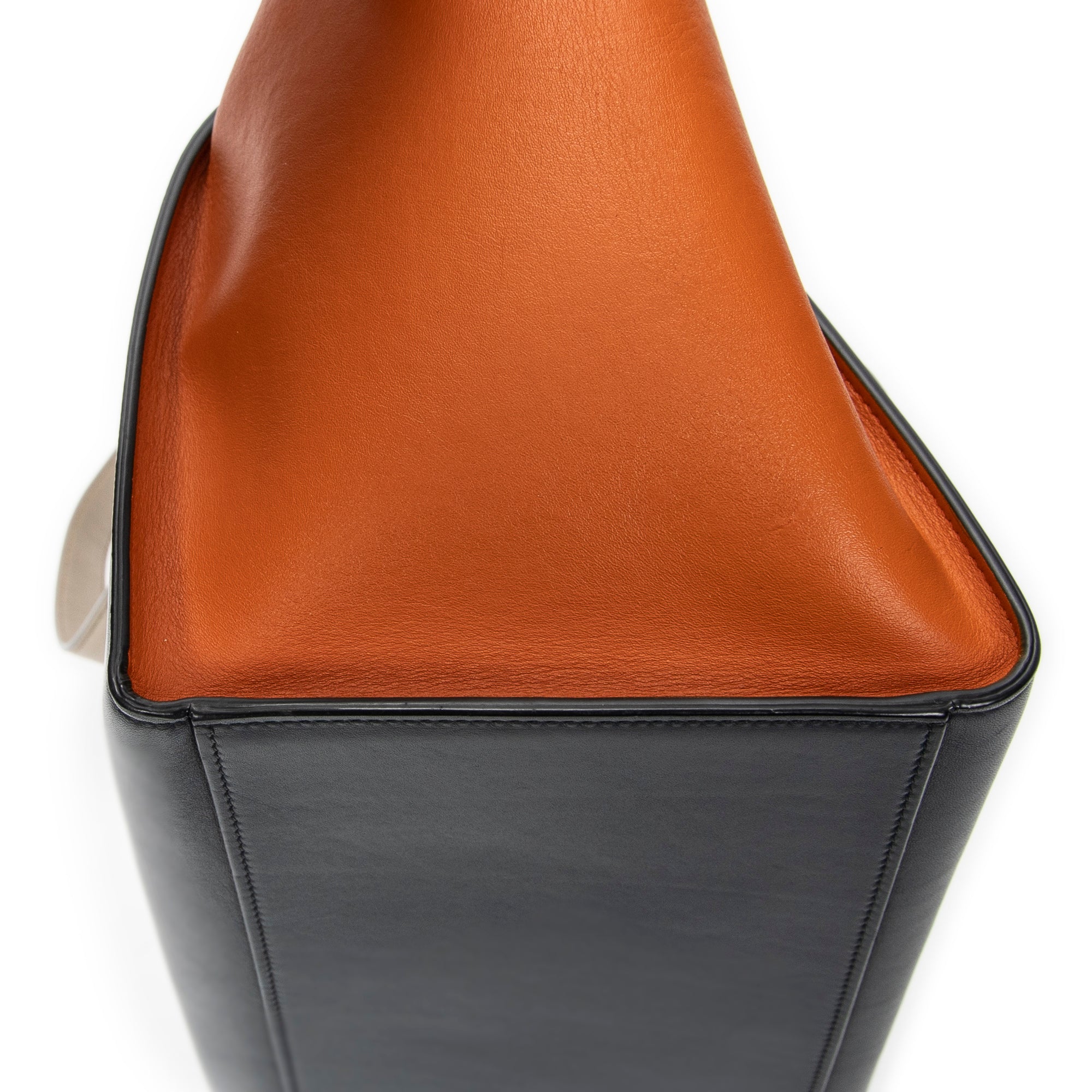 Bolso de Hombro Pequeño Trapecio Tricolor Piel de Becerro Gris
