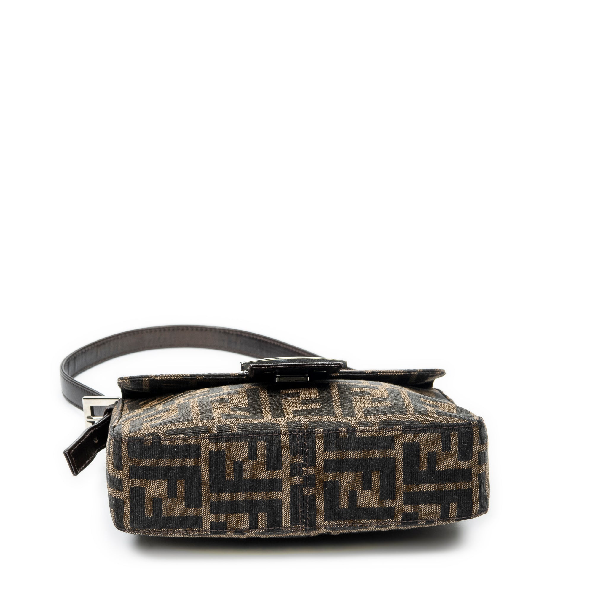 Bolso de Hombro Cuadrado con Solapa en Lona Zucca Color Canela