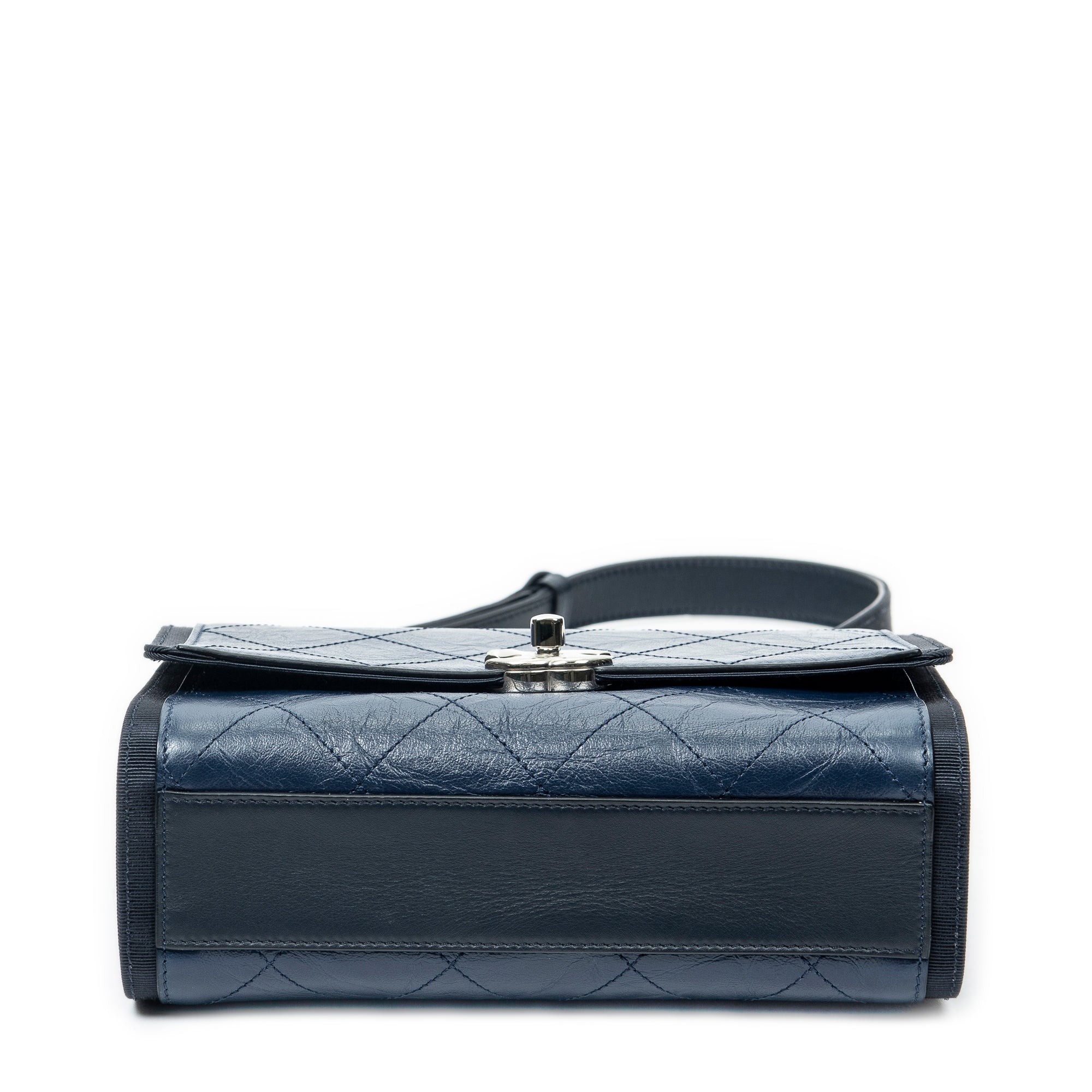 Shoulder Bag CC Single Flap Navy Quilted Crumpled Calfskin Leather