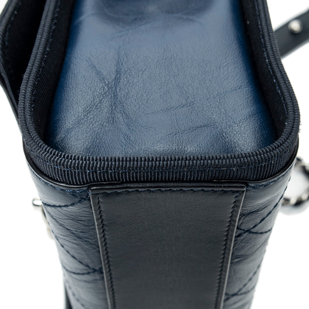 Shoulder Bag CC Single Flap Navy Quilted Crumpled Calfskin Leather