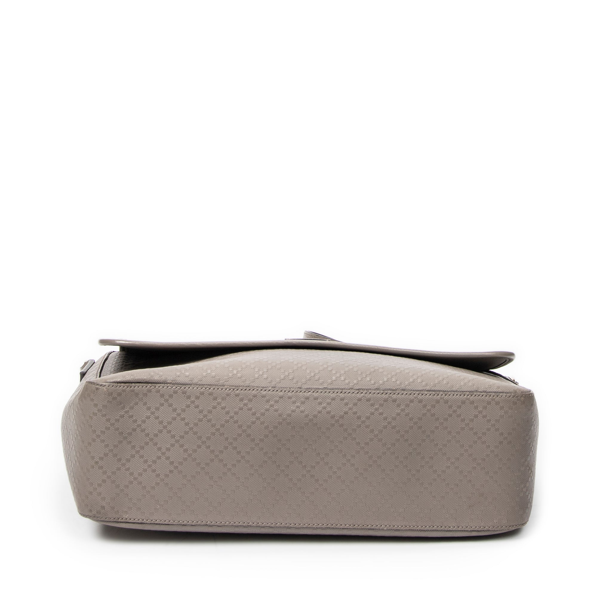 Bandolera Grande de Cuero Gris con Diamantes