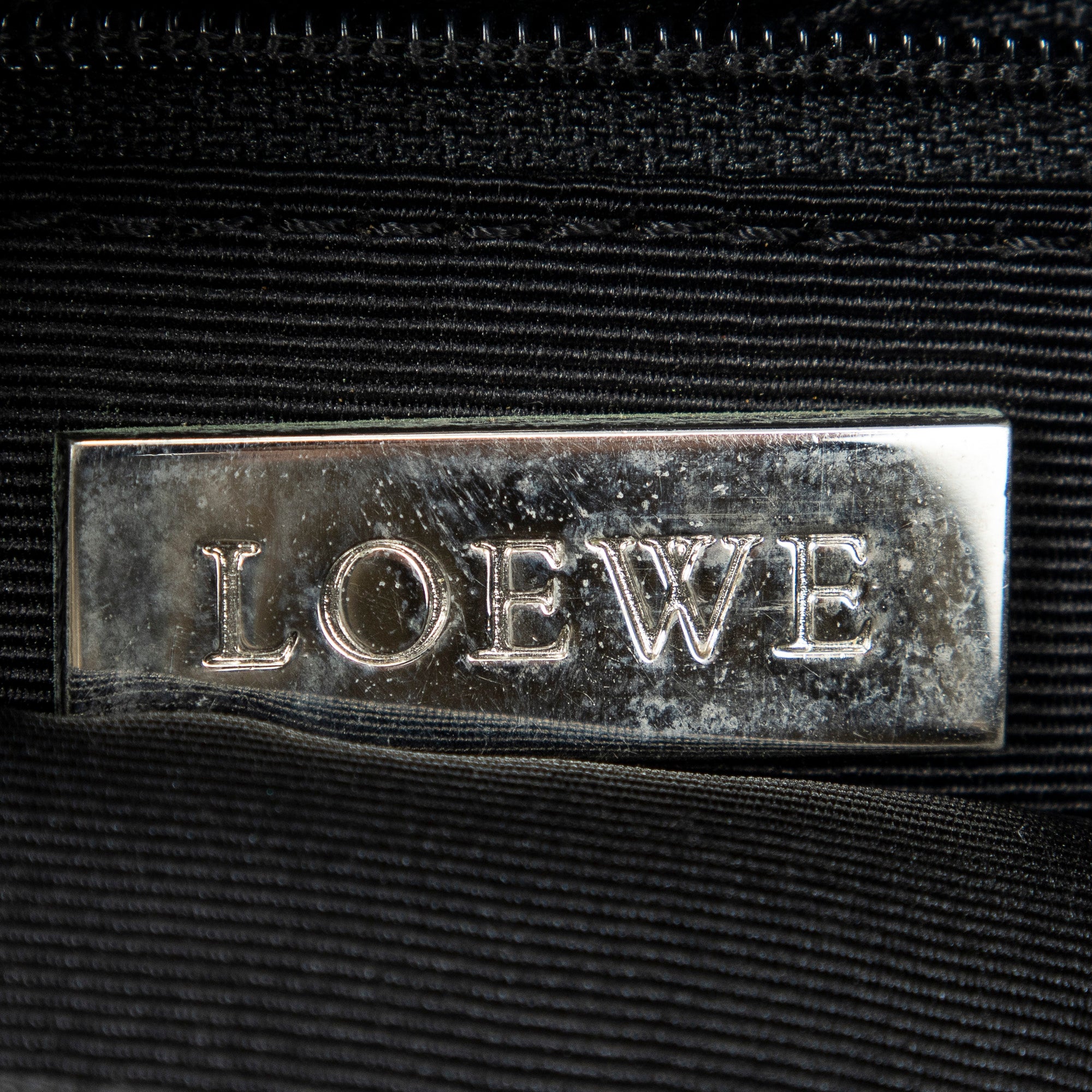 Shoulder Bag Anagram Flat Crossbody Black Calfskin Leather