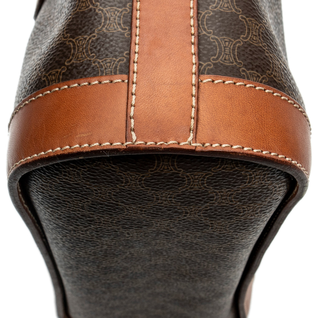 Bolso de hombro tipo cubo Macadam de lona revestida marrón