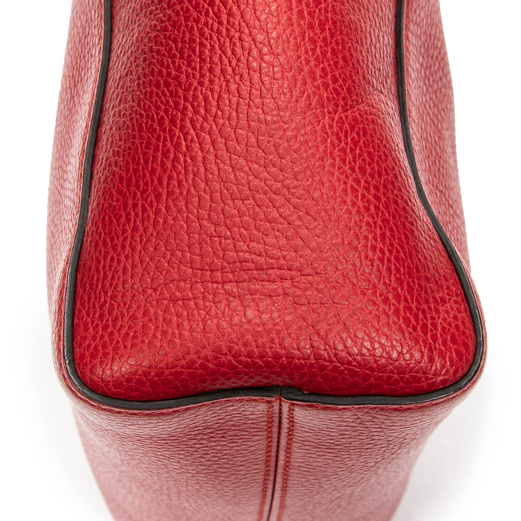 Gucci - Sac porté main moyen Swing - Rouge