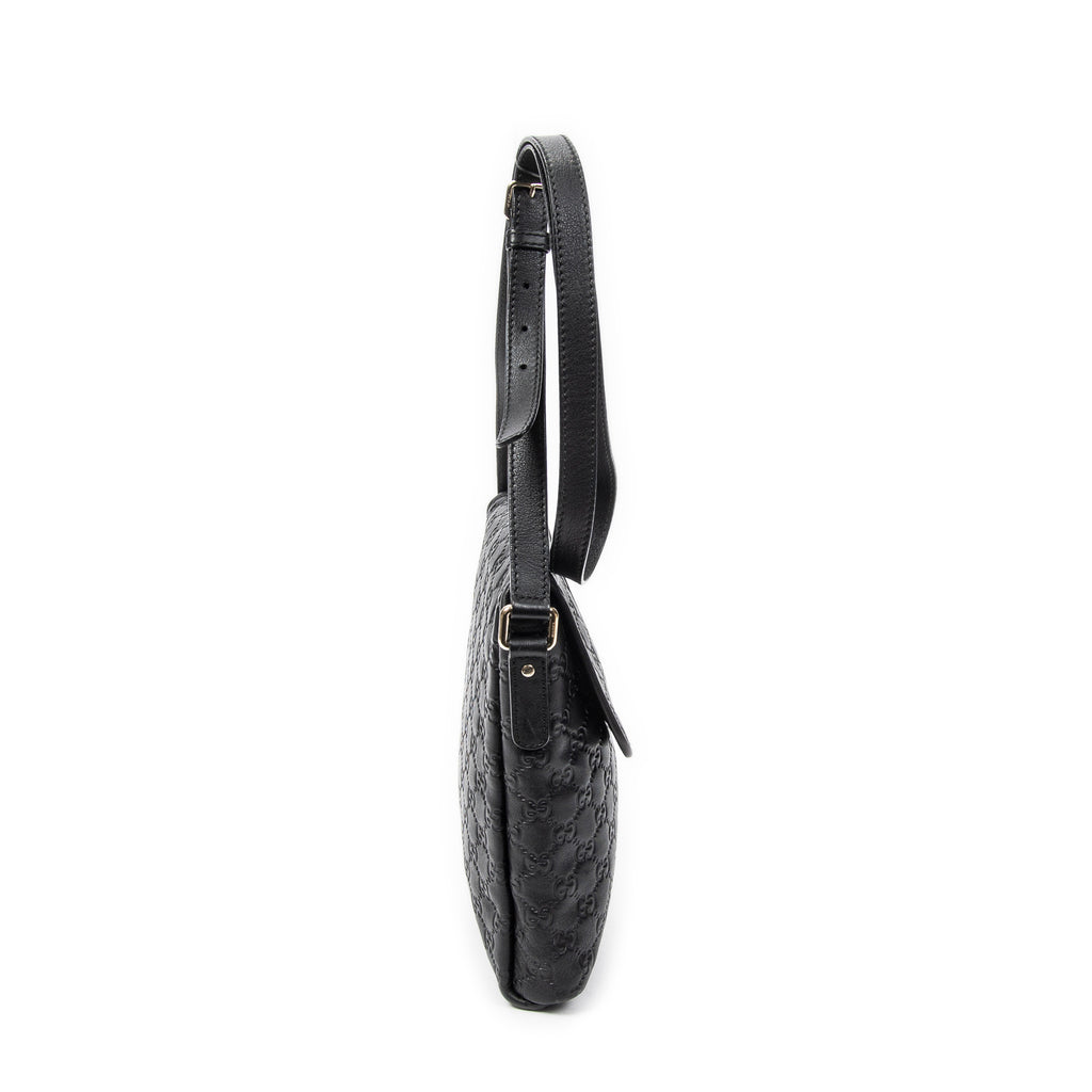 Sac bandoulière petit format avec rabat en cuir Guccissima noir