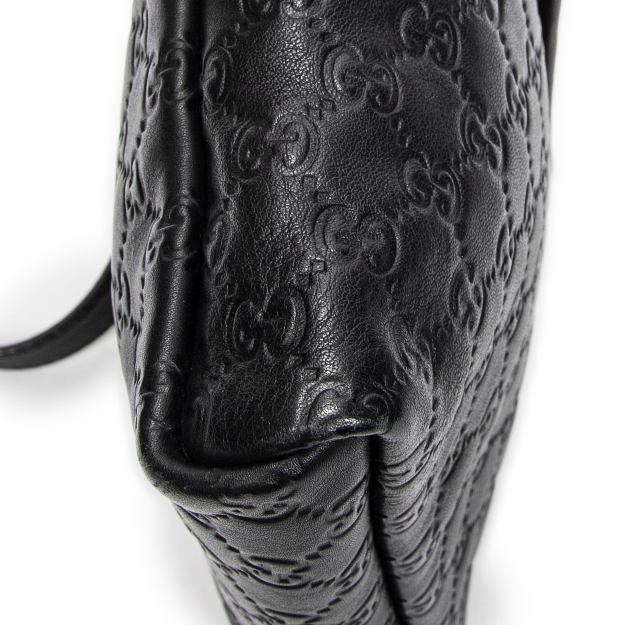 Shoulder Bag Small Flap Messenger Black Guccissima Leather