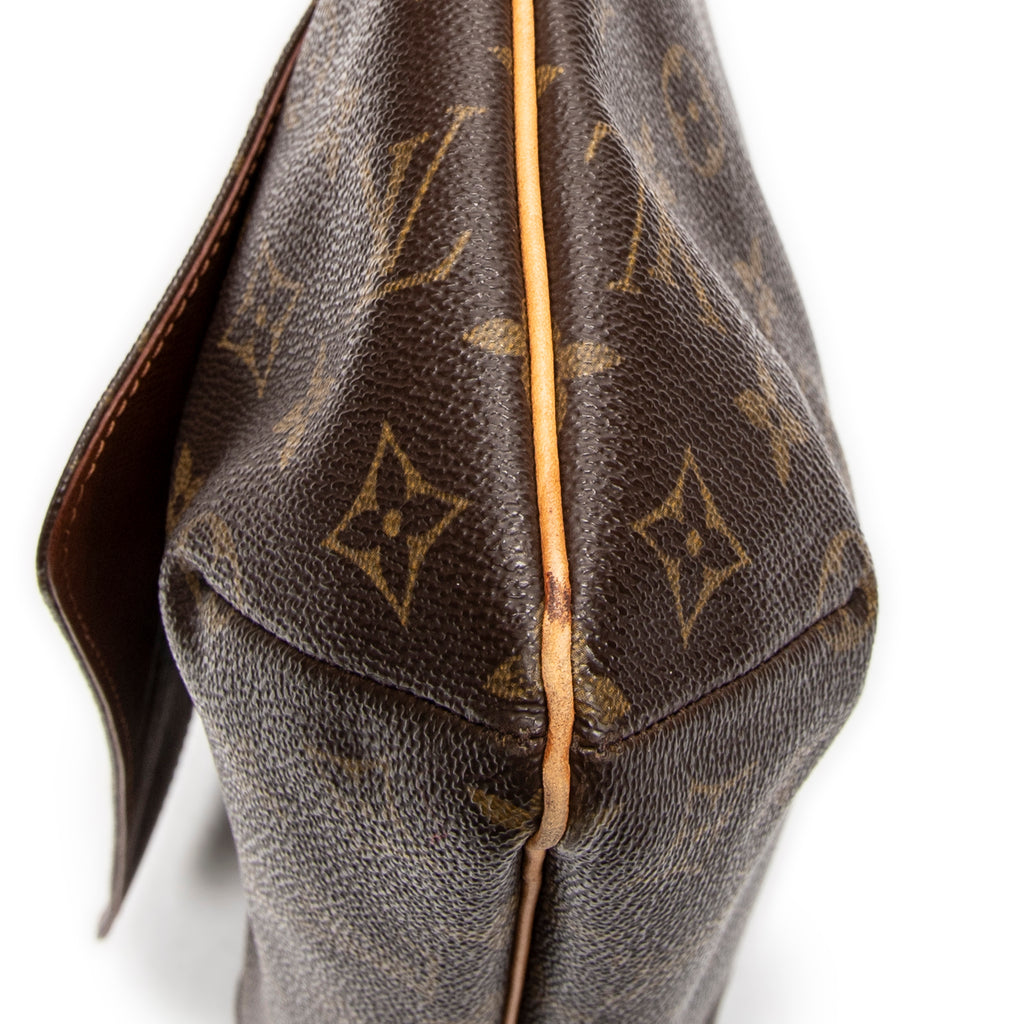 Bolso de hombro Musette de lona Monogram marrón
