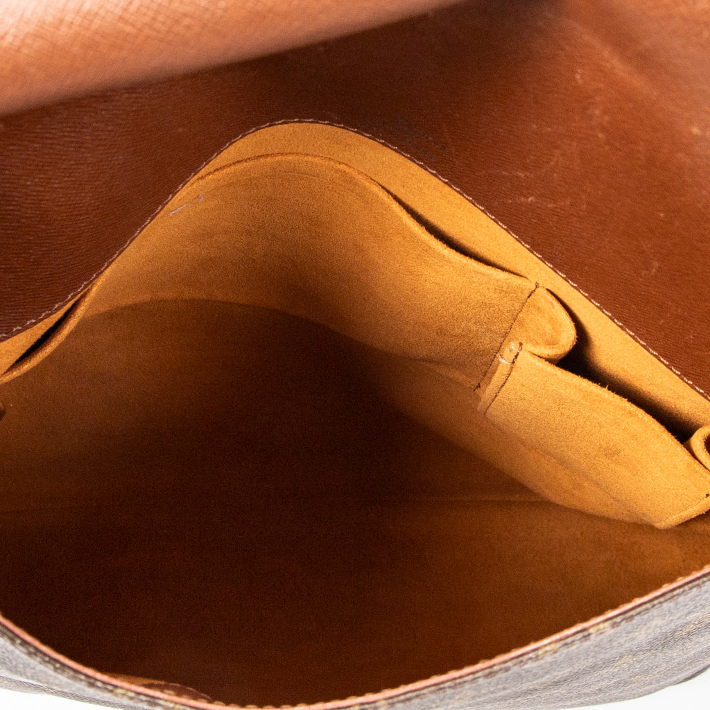 Bolso de hombro Musette de lona Monogram marrón