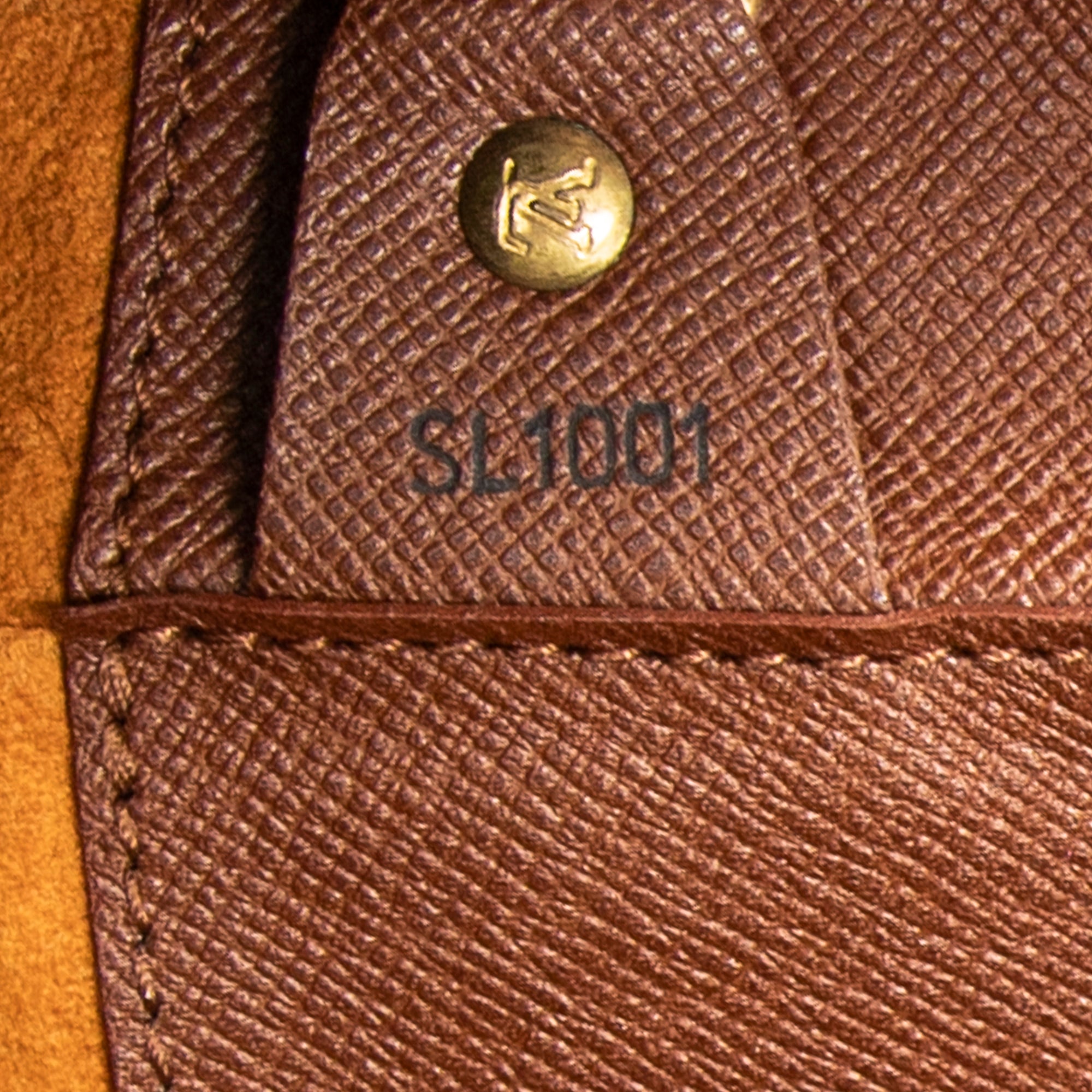 Bolso de hombro Musette de lona Monogram marrón