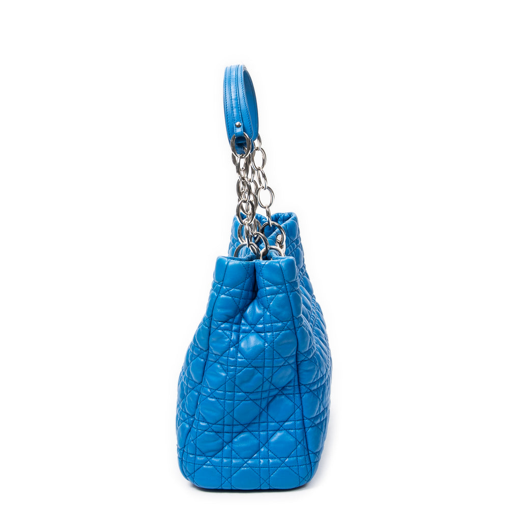 Bolso de Hombro Shopping Flexible Azul de Piel de Cordero Cannage