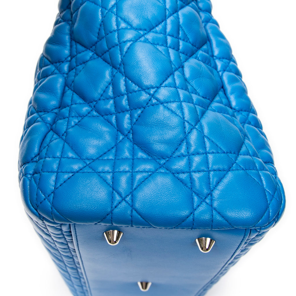 Bolso de Hombro Shopping Flexible Azul de Piel de Cordero Cannage