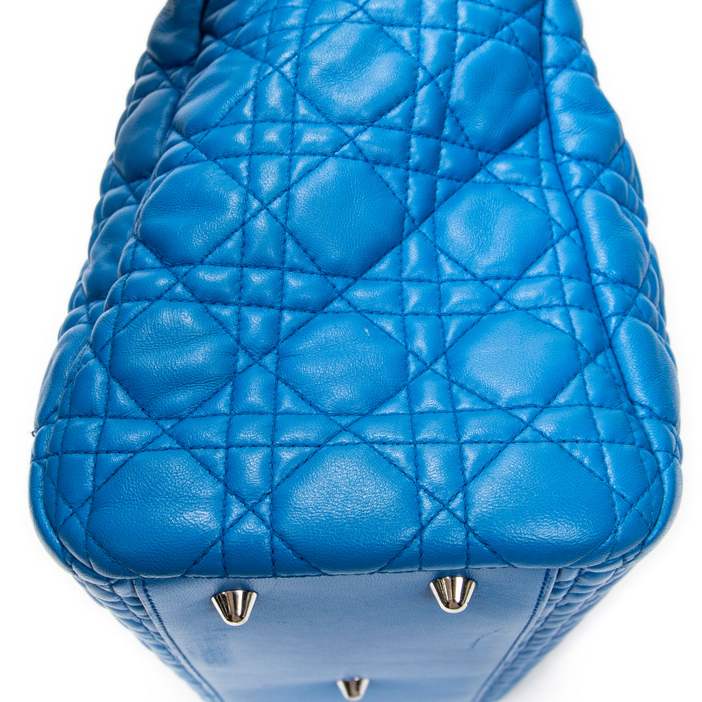 Bolso de Hombro Shopping Flexible Azul de Piel de Cordero Cannage