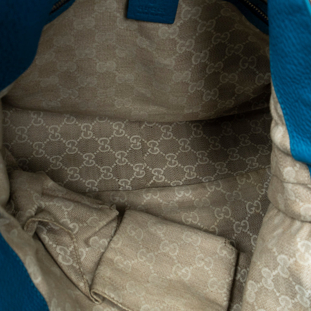 Bolso de hombro mediano Diana Bamboo Hobo en cuero de becerro granulado color turquesa