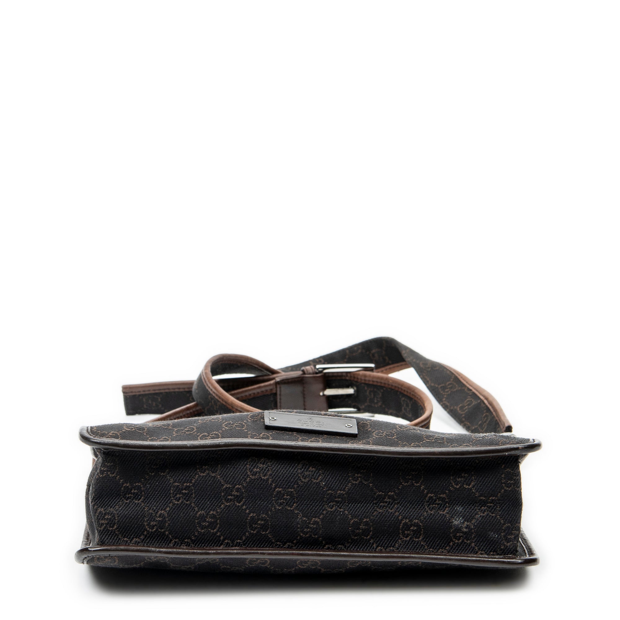 Bolso de hombro pequeño tipo bandolera de lona vaquera con monograma marrón oscuro