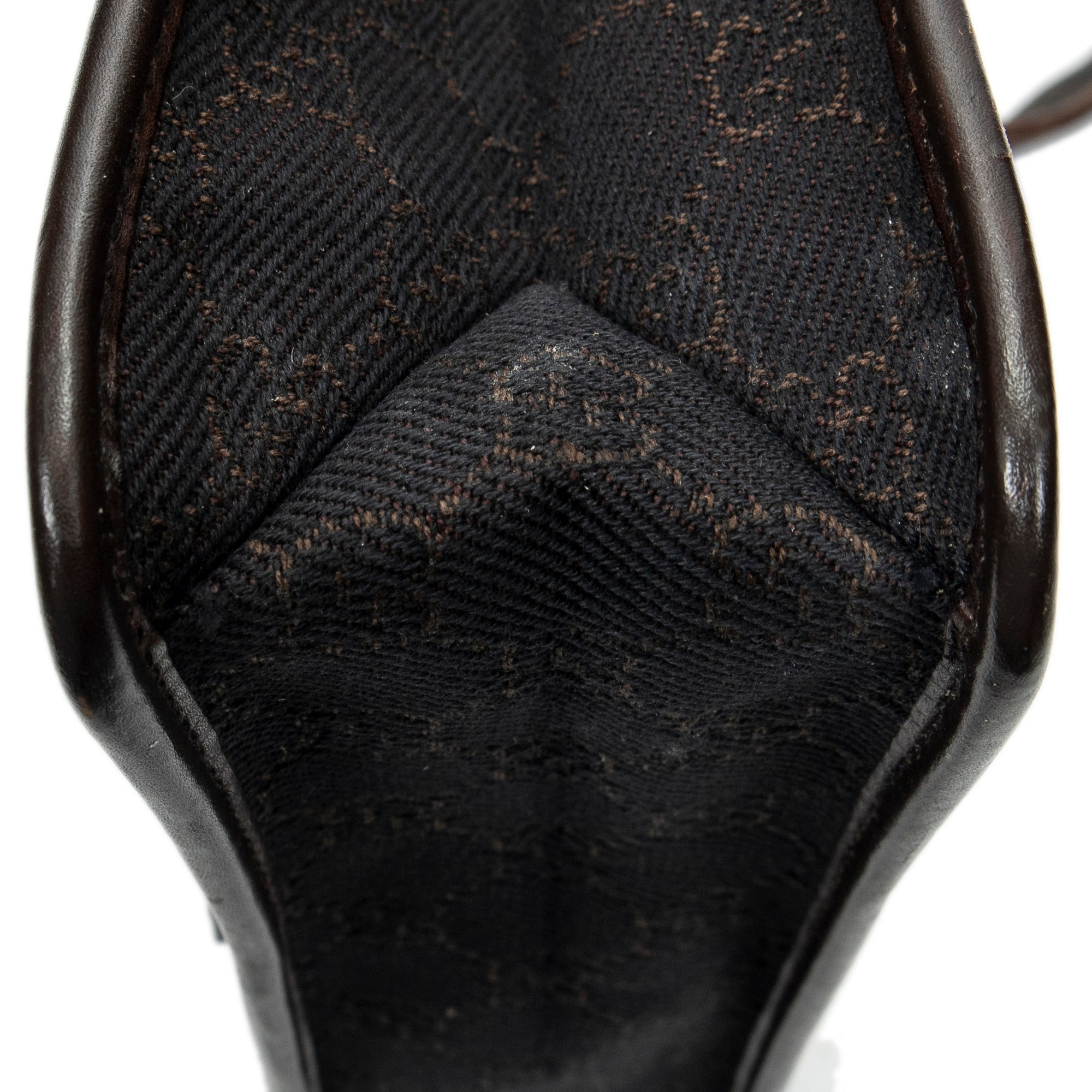 Bolso de hombro pequeño tipo bandolera de lona vaquera con monograma marrón oscuro