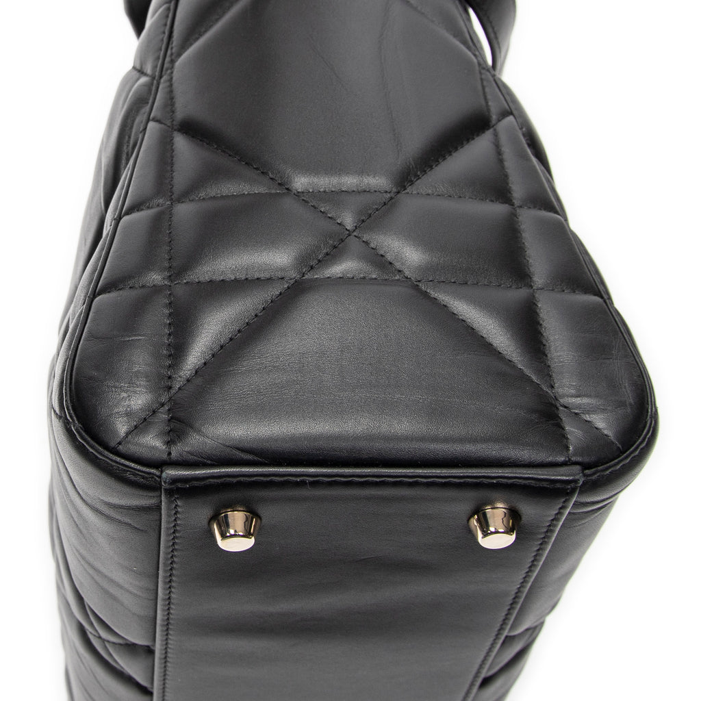 Shoulder Bag Large Lady D-Sire Black Macrocannage Leather