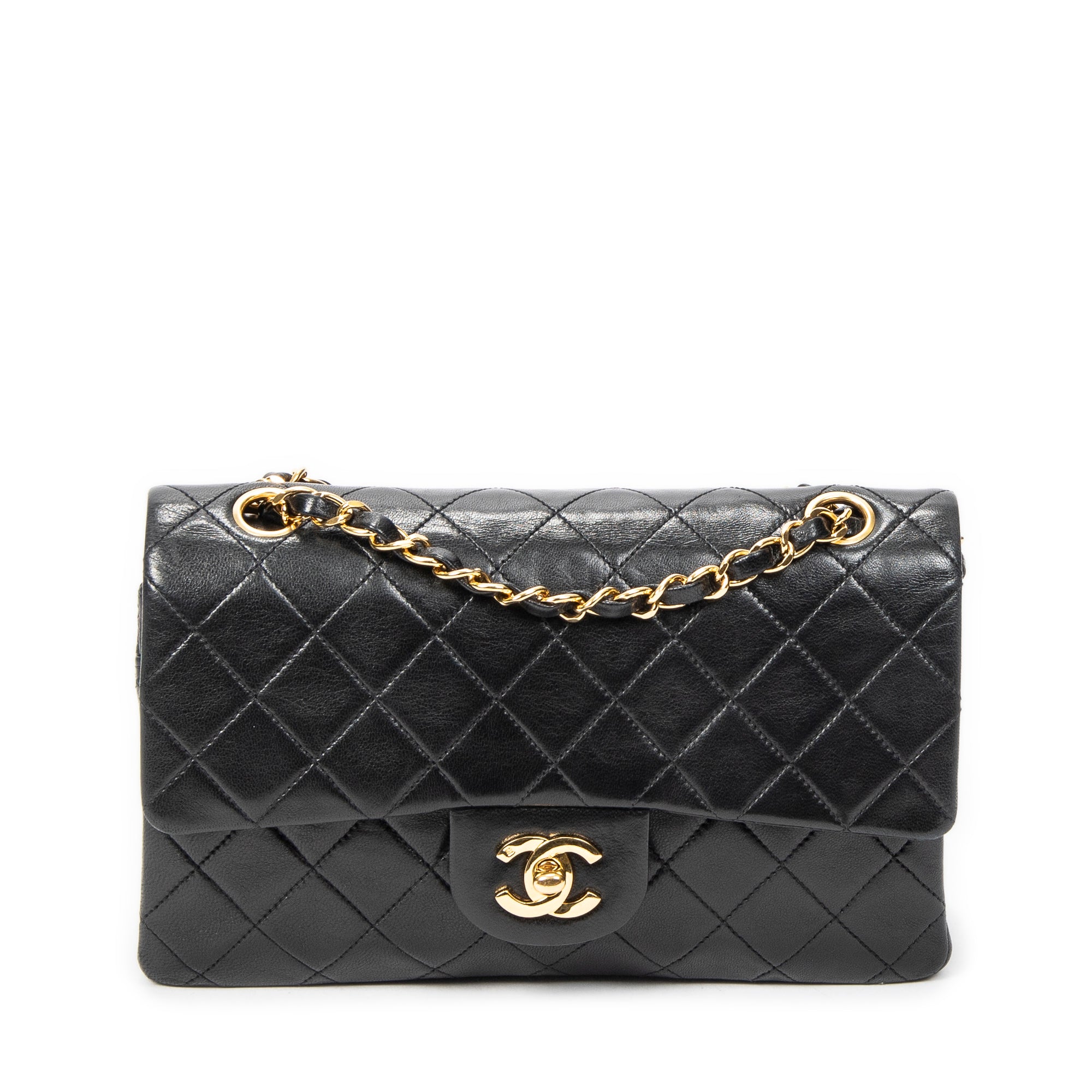 Shoulder Bag Classic Double Flap 23 Black Quilted Lambskin Leather