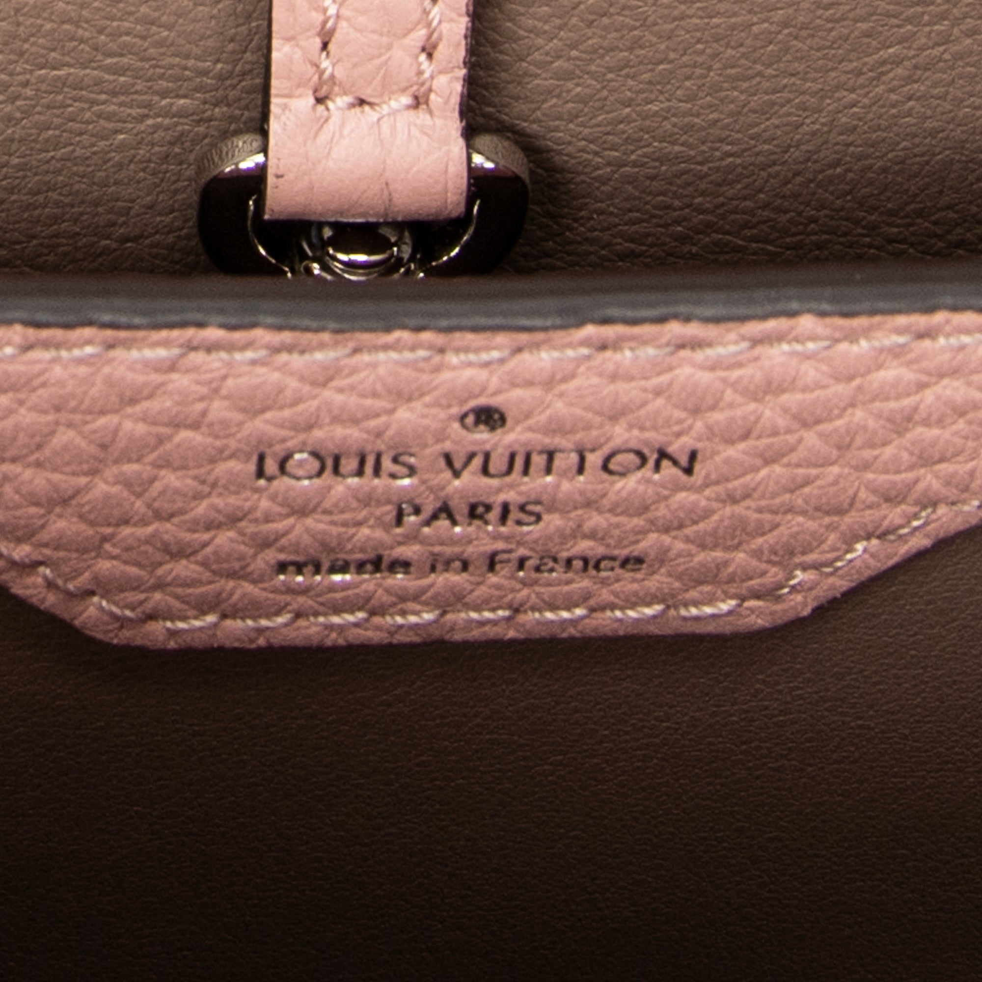 Shoulder Bag Capucines PM Rose Ballerine Taurillon Clemence Leather