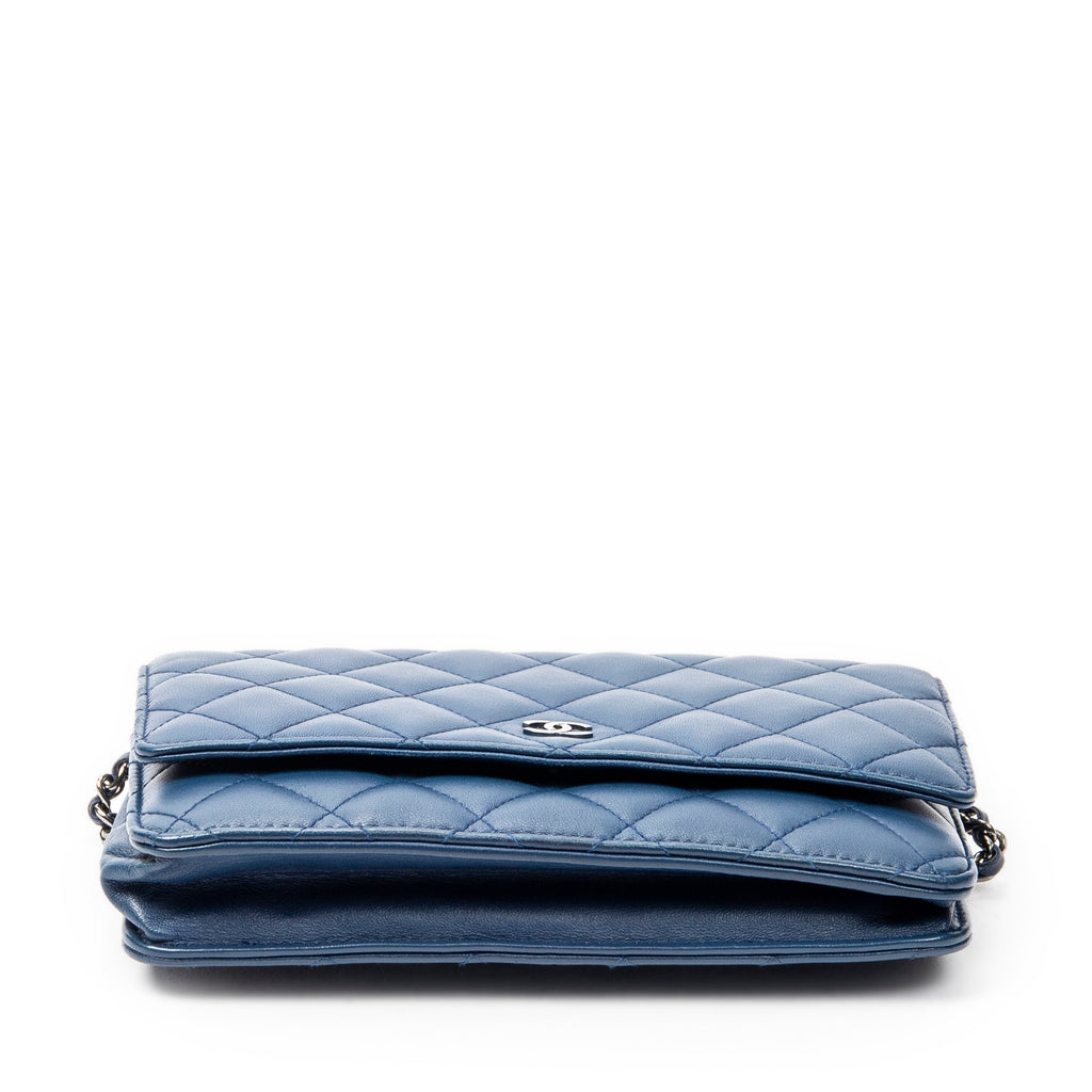 Shoulder Bag Classic Wallet on Chain Navy Quilted Lambskin Leather