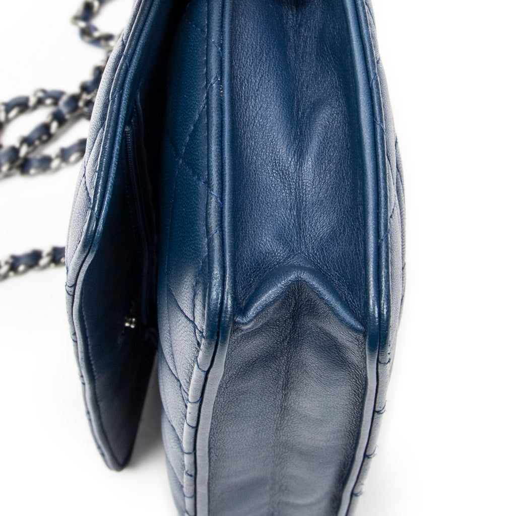 Shoulder Bag Classic Wallet on Chain Navy Quilted Lambskin Leather