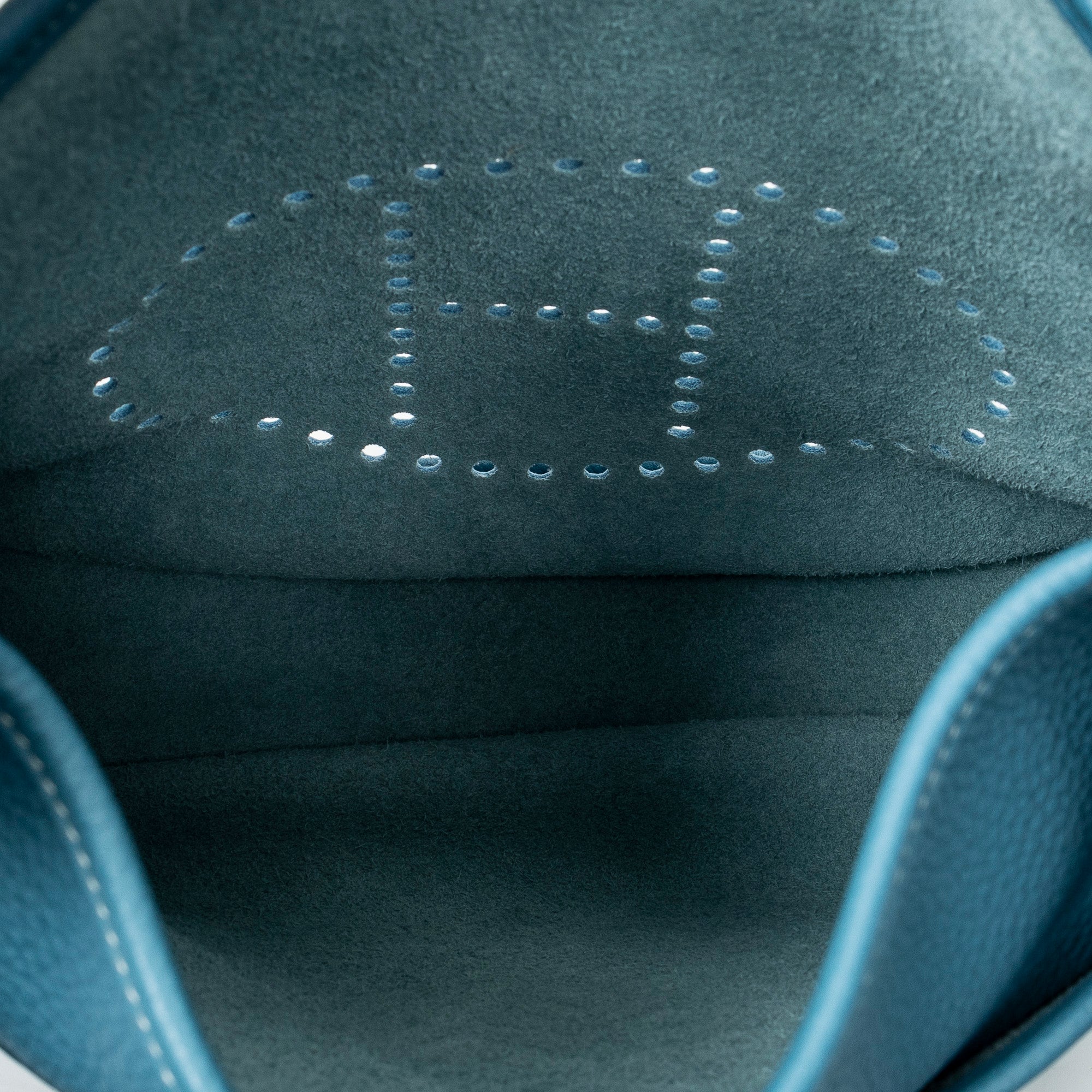 Shoulder Bag Evelyne III GM Blue Jean Clemence Leather