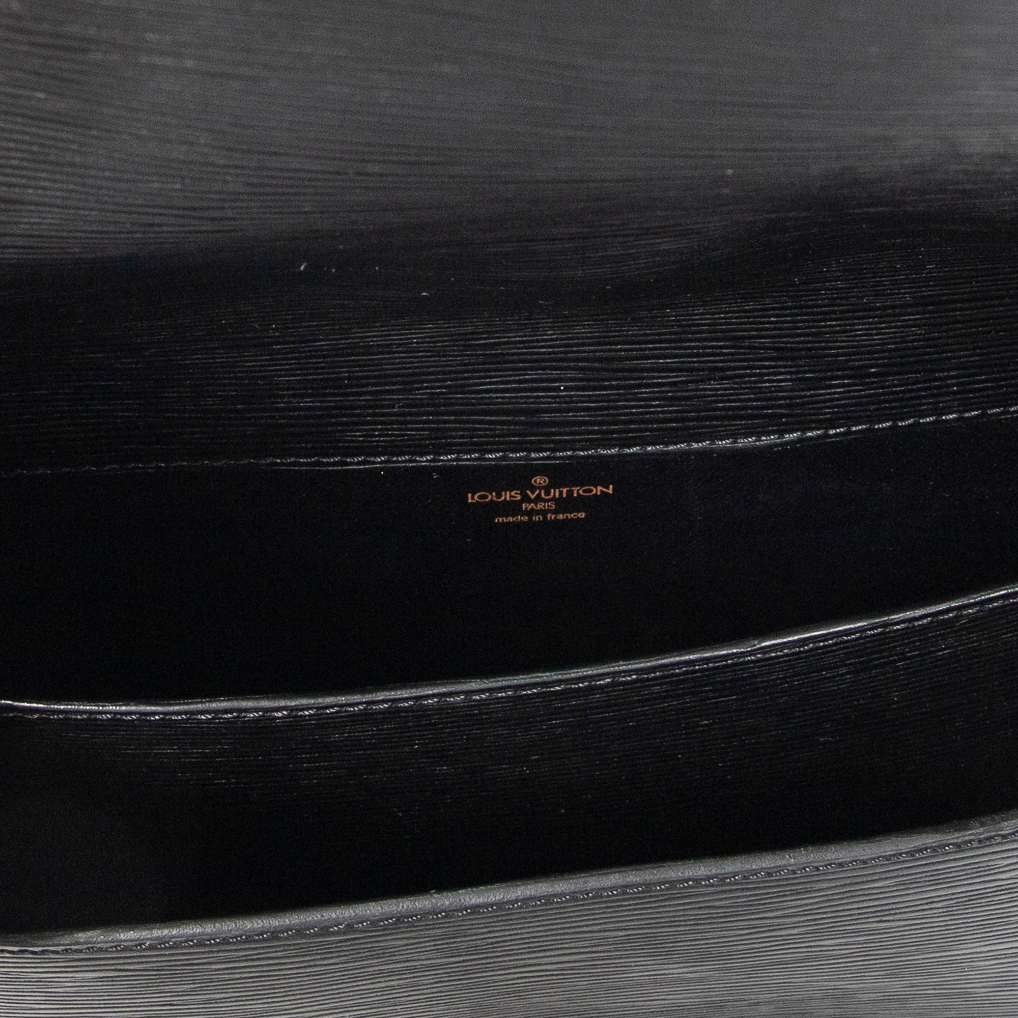 Shoulder Bag Cartouchiere MM Black Epi
