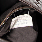 Bolso de Hombro Mensajero Plano Cuadrado de Cuero Intrecciato Marrón Oscuro