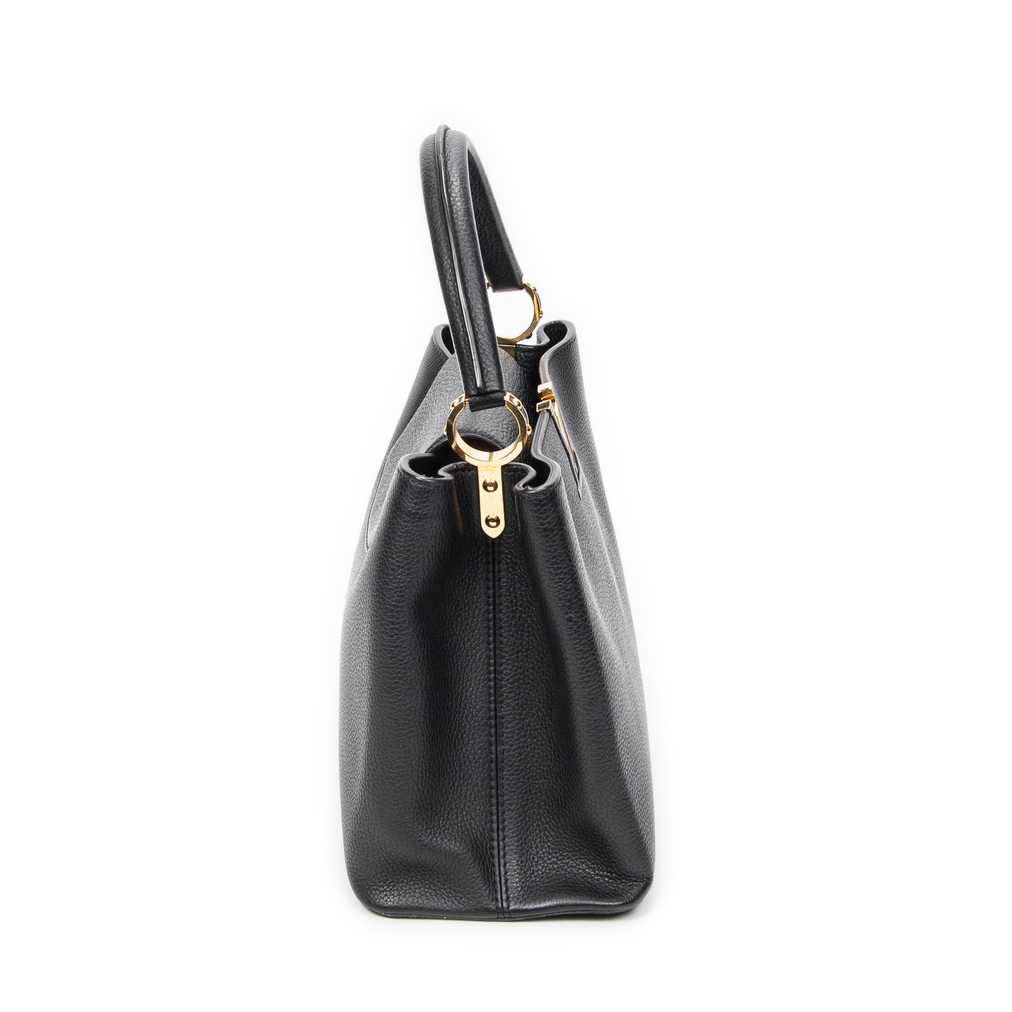 Shoulder Bag Capucines GM Black Taurillon Clemence Leather