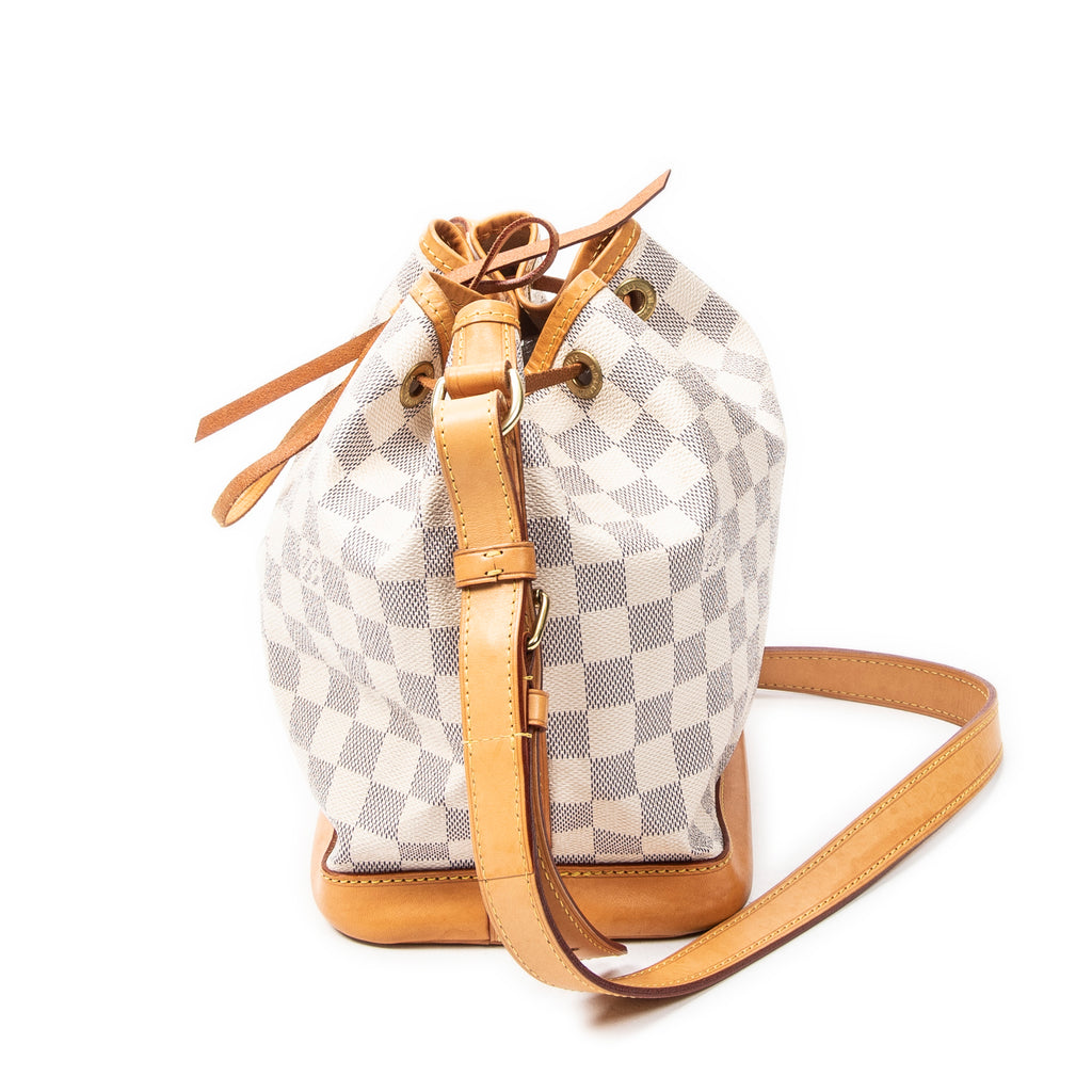 Bolso de Hombro Noe PM Damier Azur Color Marfil