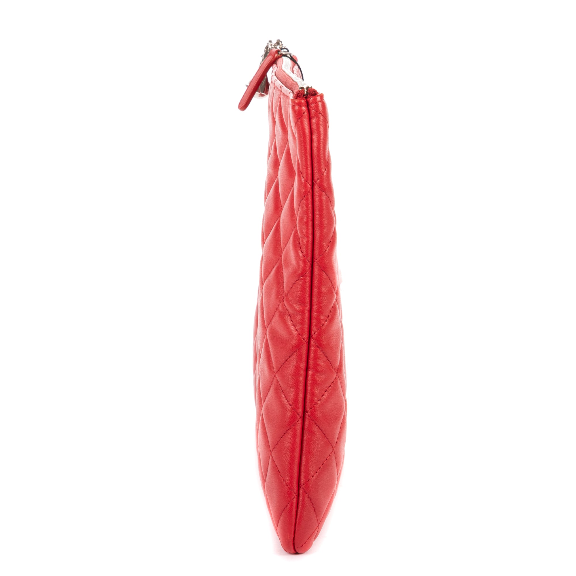 Clutch Large Charm O-Case Zip Red Quilted Lambskin Leather