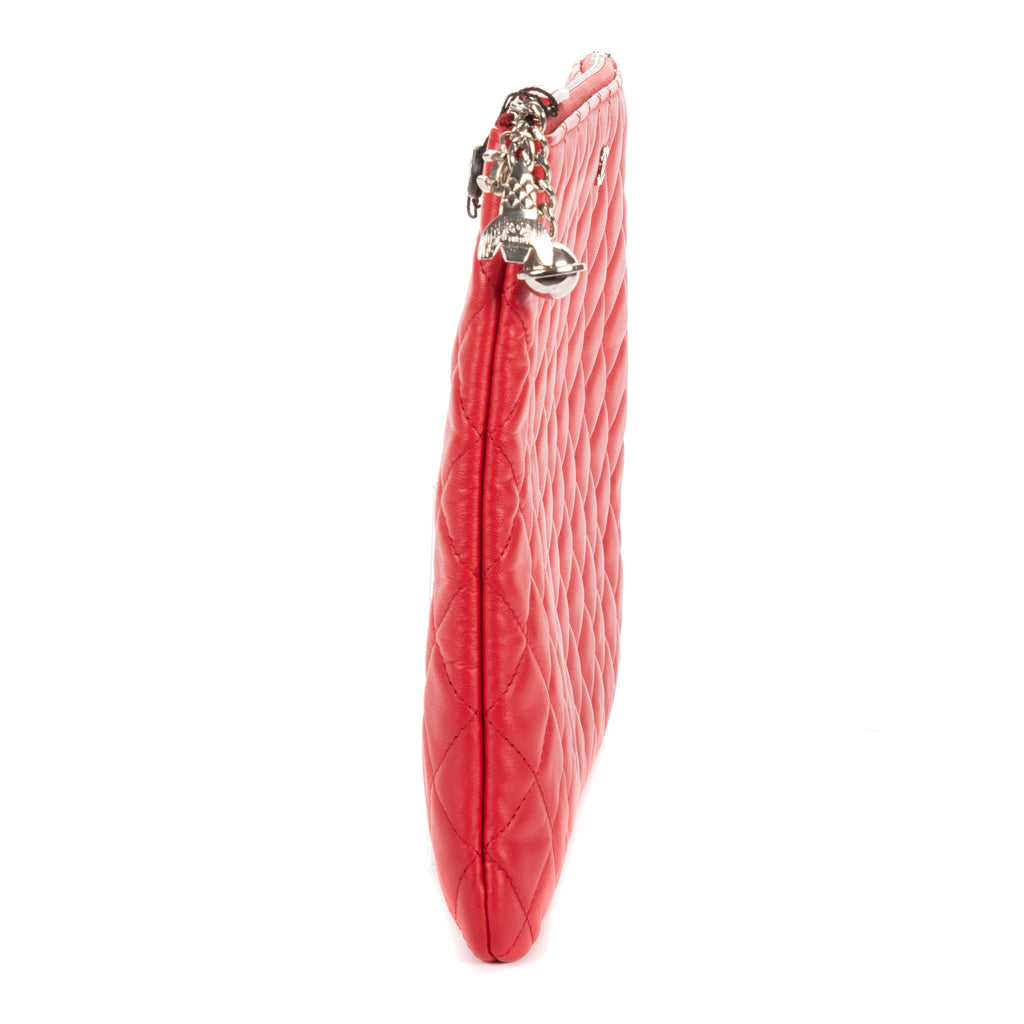 Clutch Large Charm O-Case Zip Red Quilted Lambskin Leather