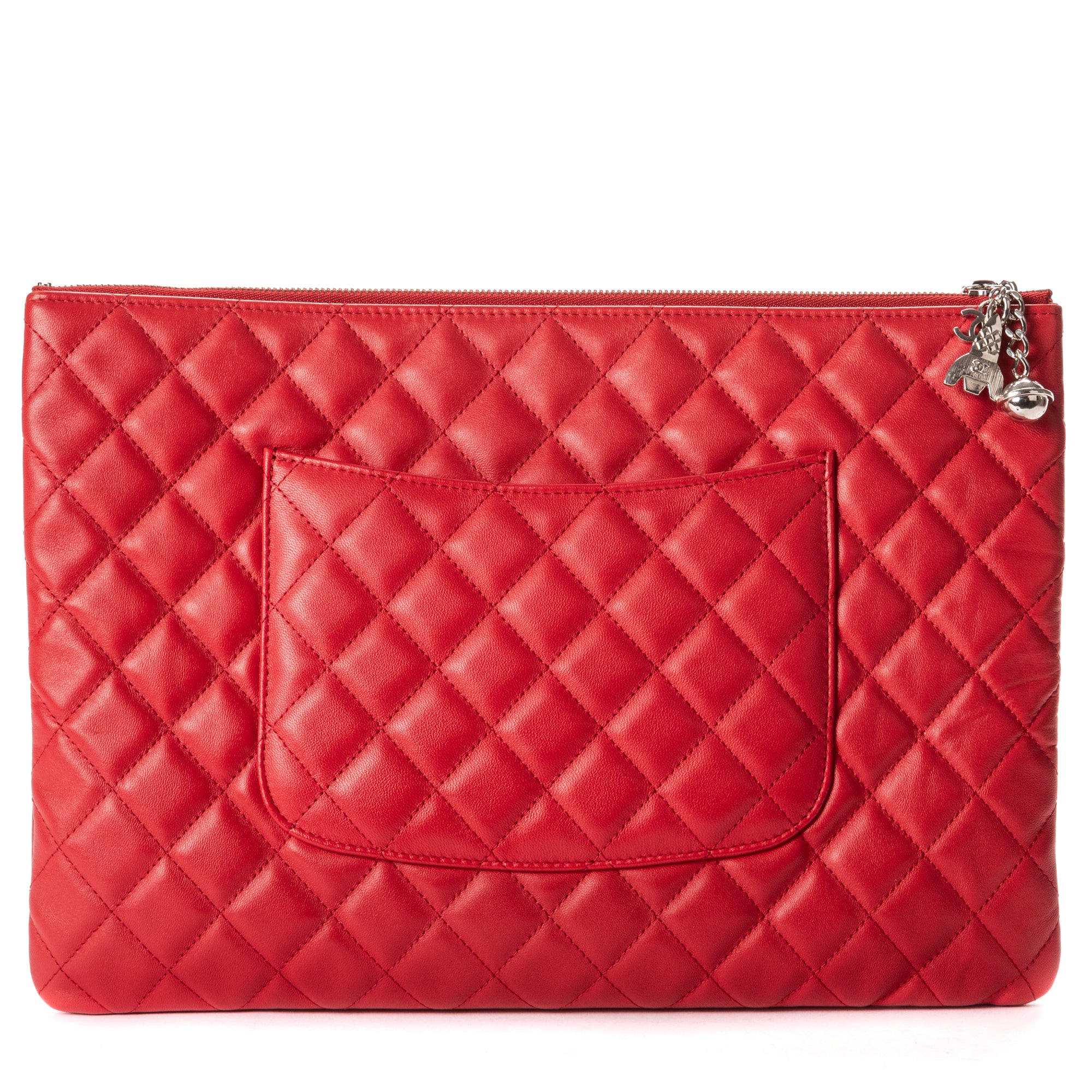Clutch Large Charm O-Case Zip Red Quilted Lambskin Leather