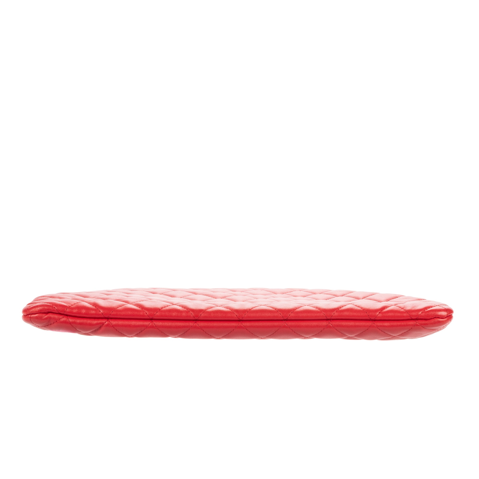 Clutch Large Charm O-Case Zip Red Quilted Lambskin Leather