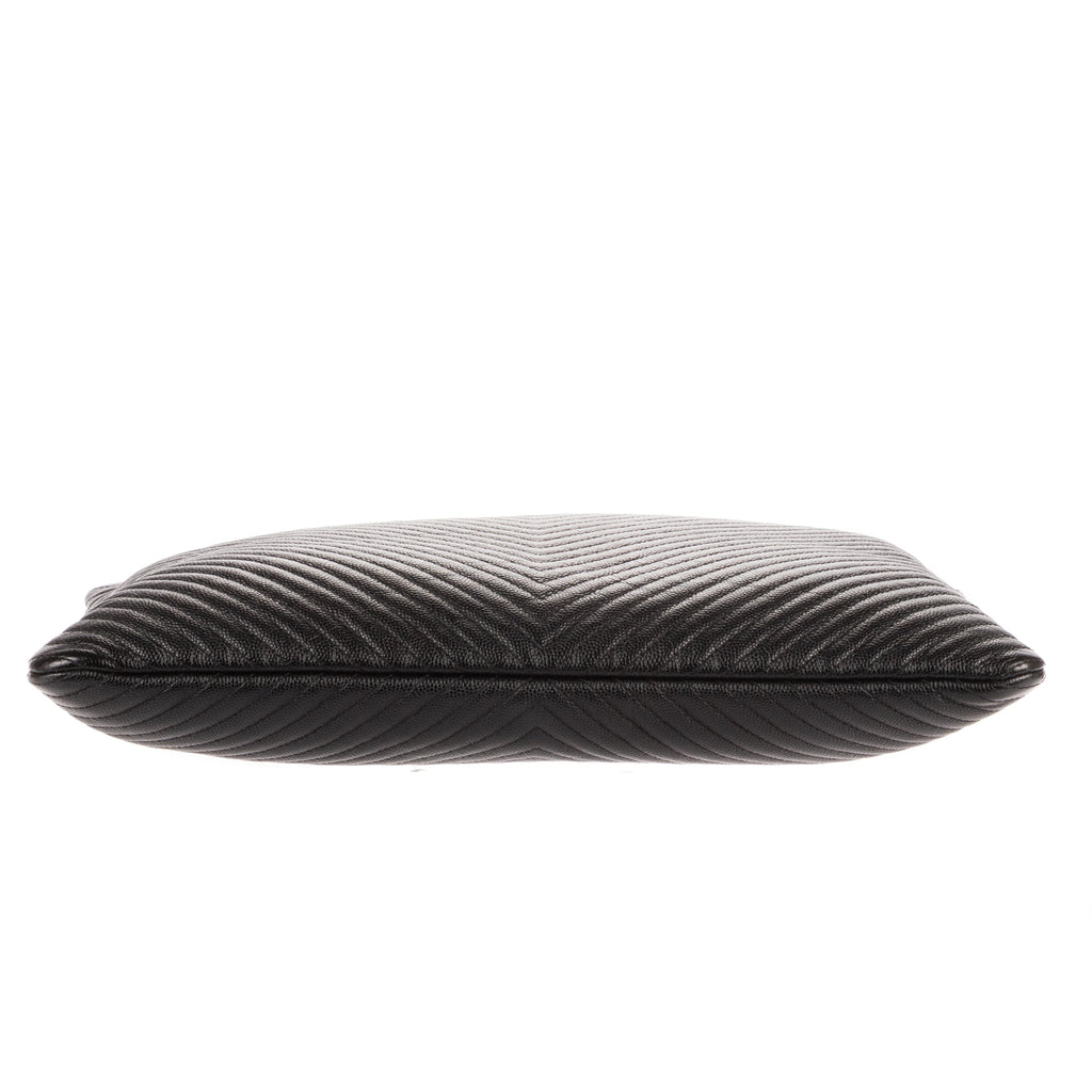 Clutch Large Chevron O-Case Zip Black Chevron Caviar Leather