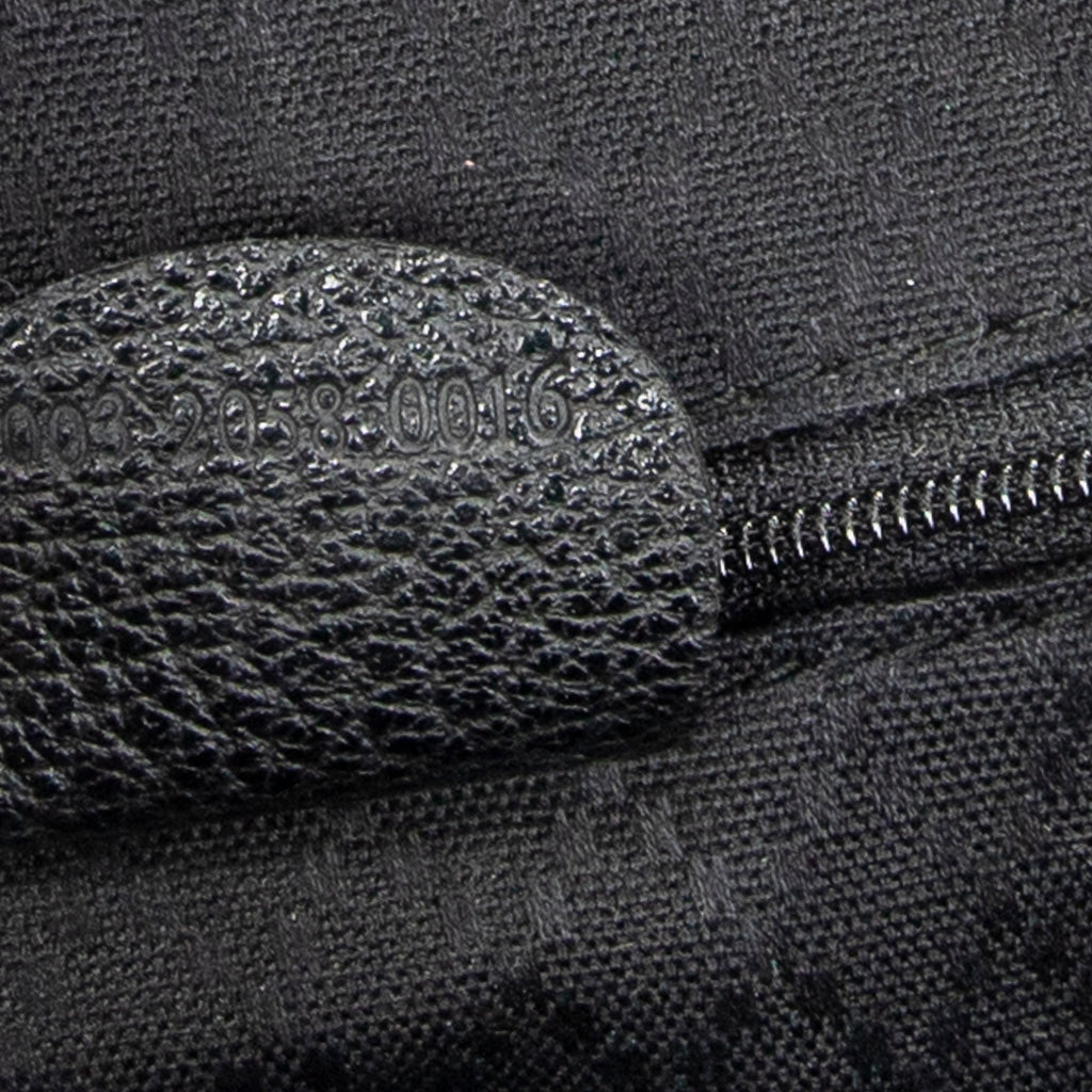Mochila grande de bambú en piel de ante negra