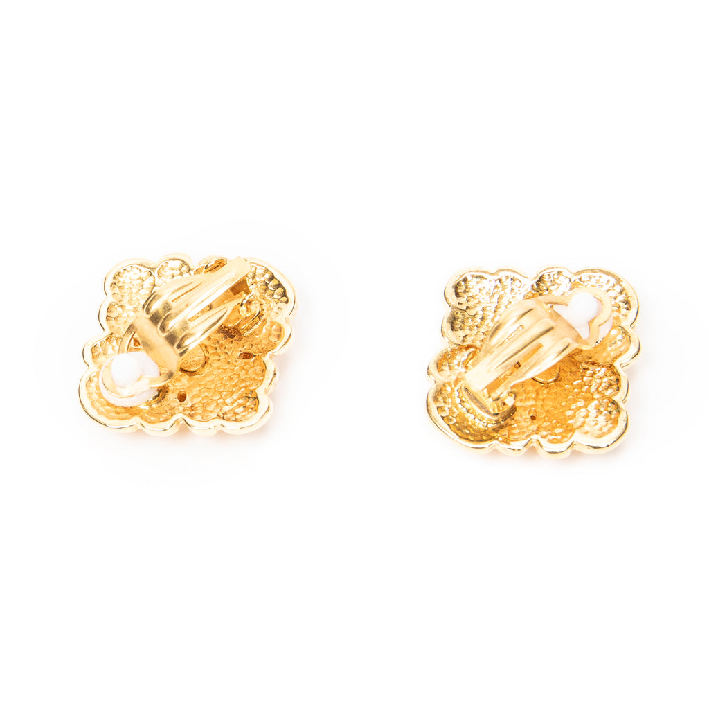 Pendientes CC Diamond Clip On Dorados Bañados en Oro