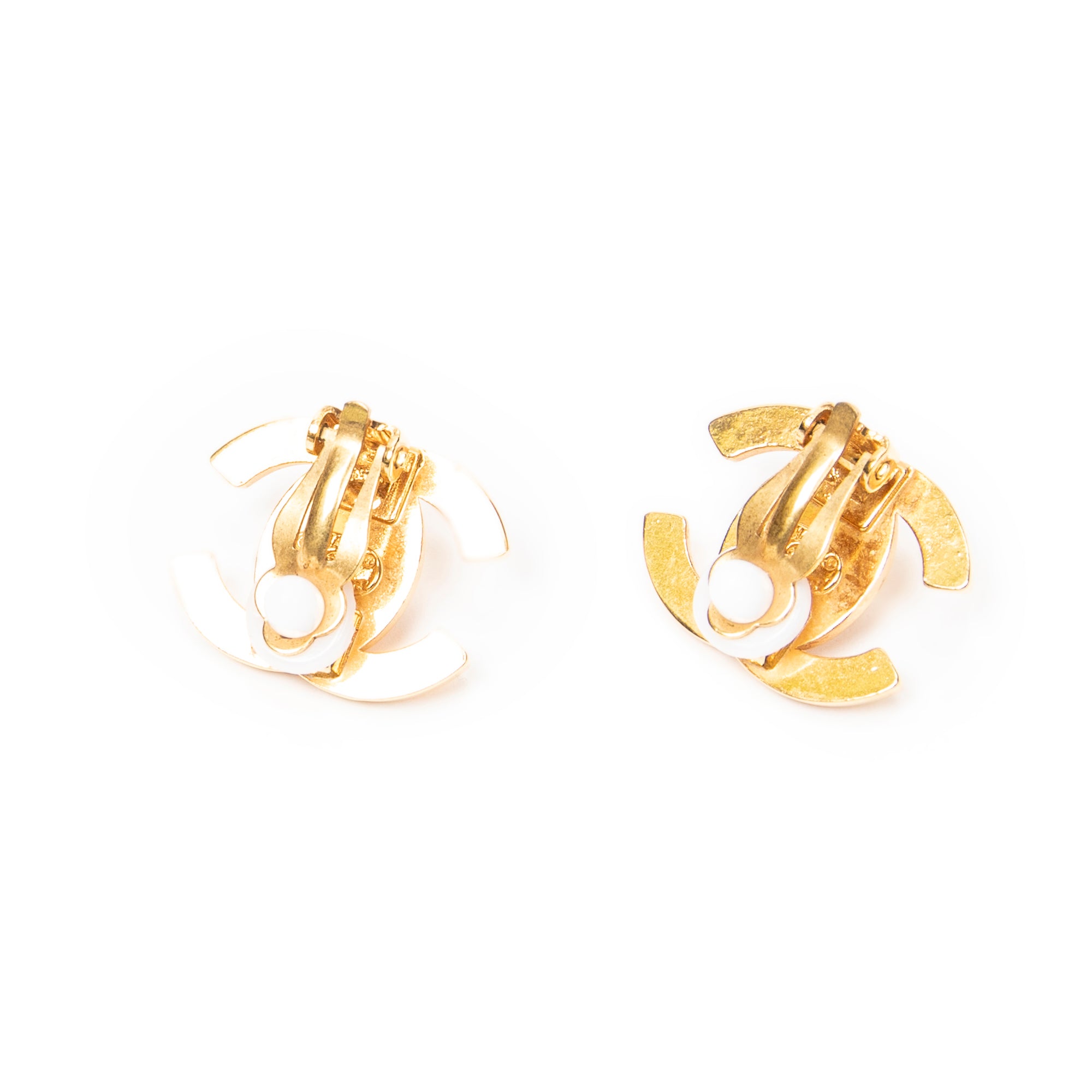 Pendientes CC Turn Lock Clip Dorado Baño de Oro