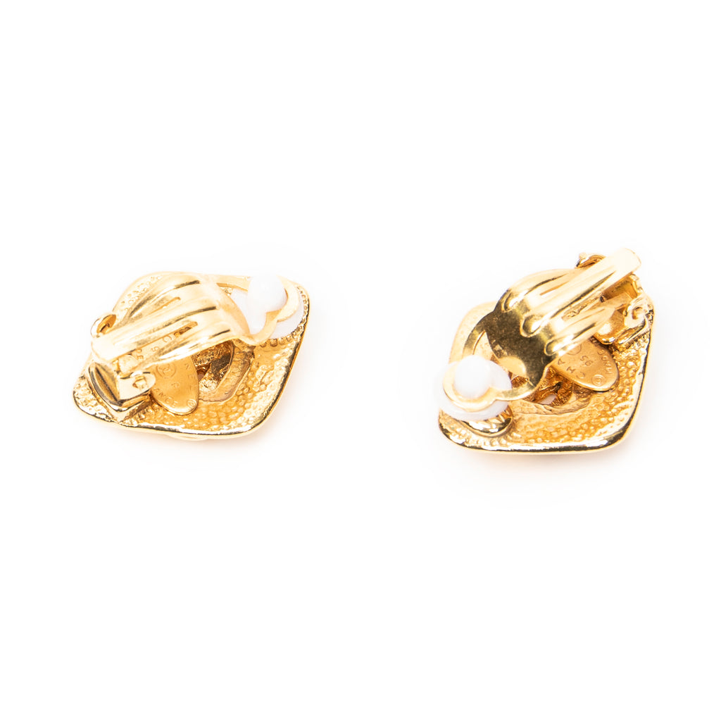 Earrings CC Diamond-shaped Clip On Earrings Gold Gold Plated