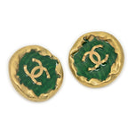 Pendientes CC Redondos Esmaltados a Presión Chapados en Oro Verde