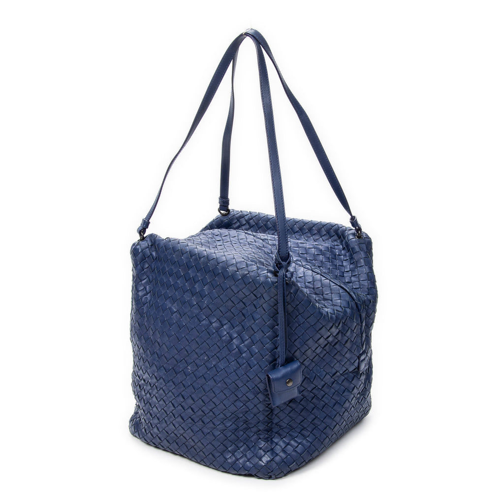 Shoulder Bag Cube Shoulder Bag Navy Intrecciato Leather