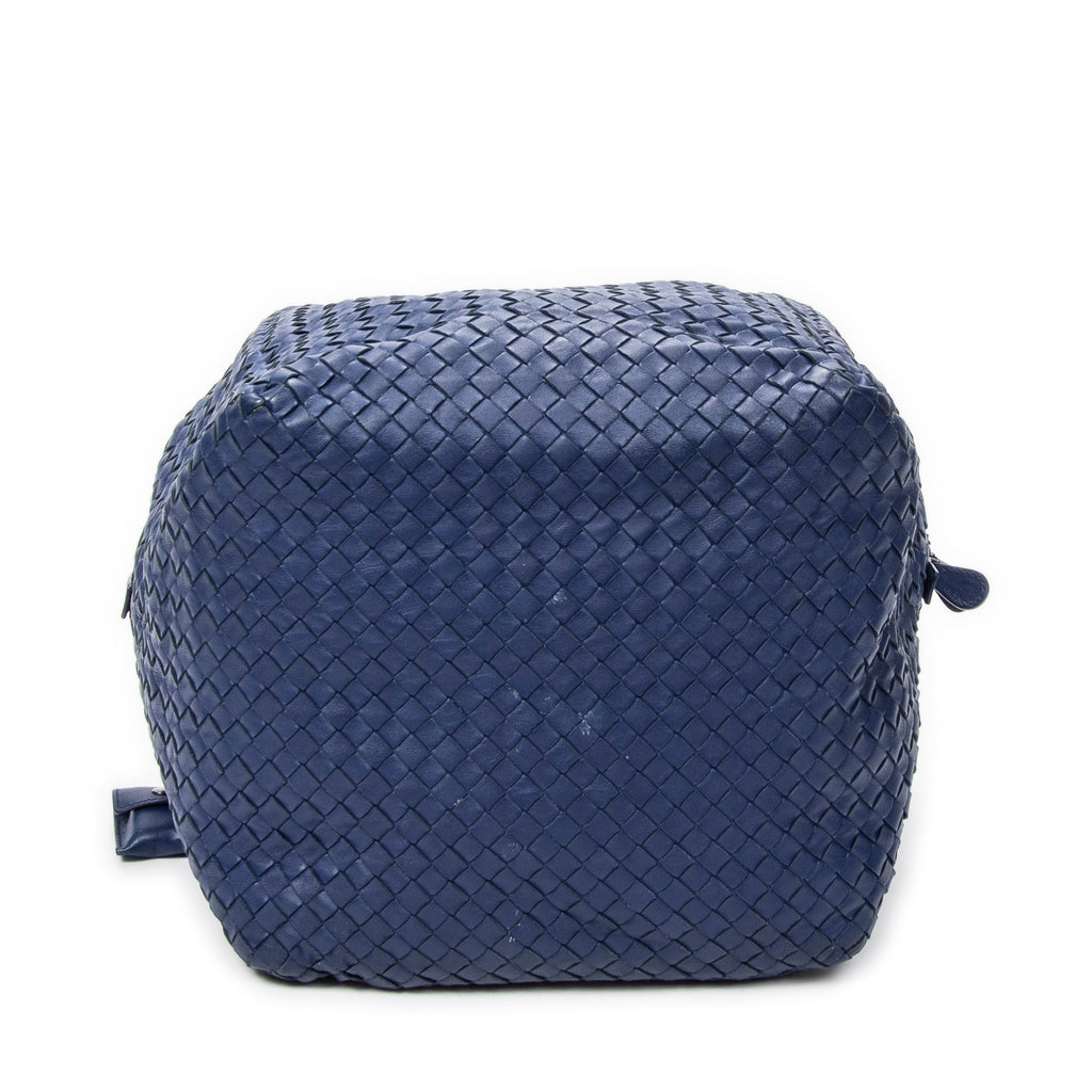Shoulder Bag Cube Shoulder Bag Navy Intrecciato Leather
