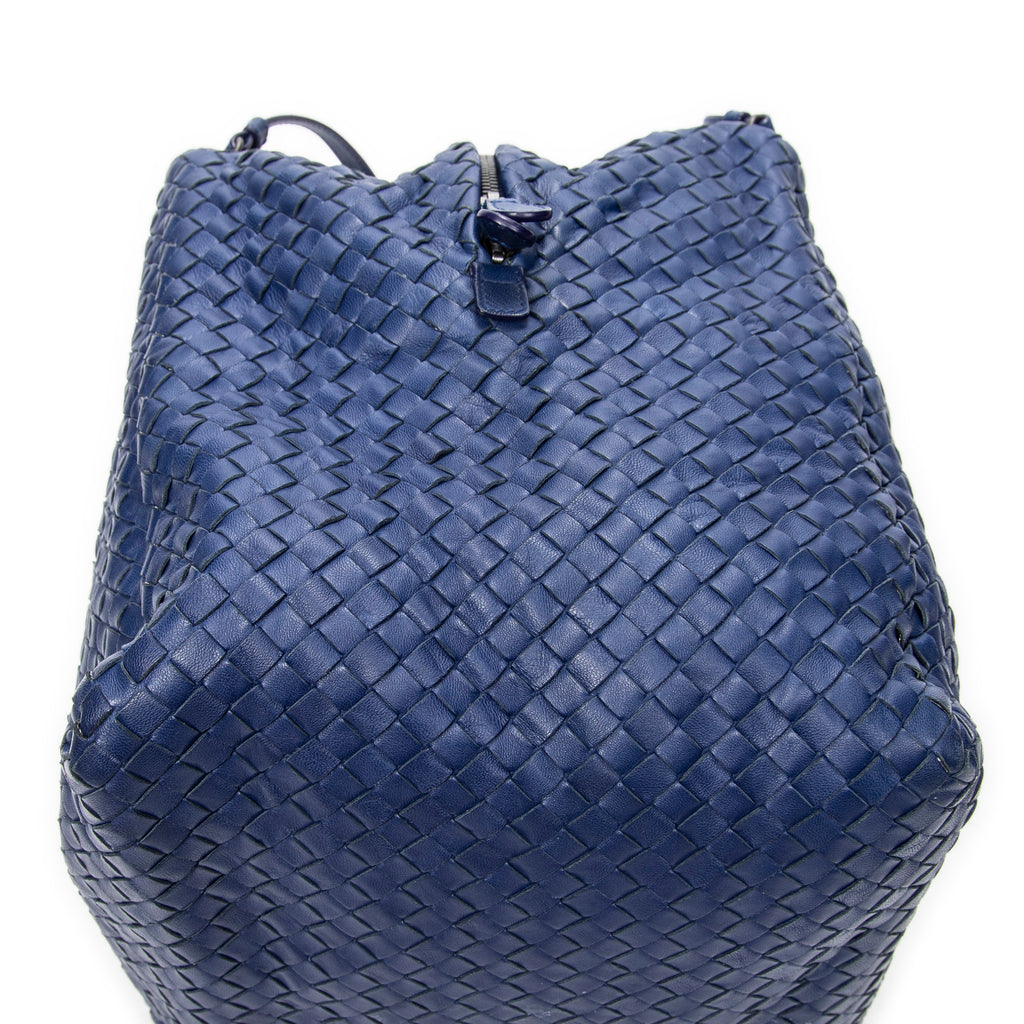 Shoulder Bag Cube Shoulder Bag Navy Intrecciato Leather