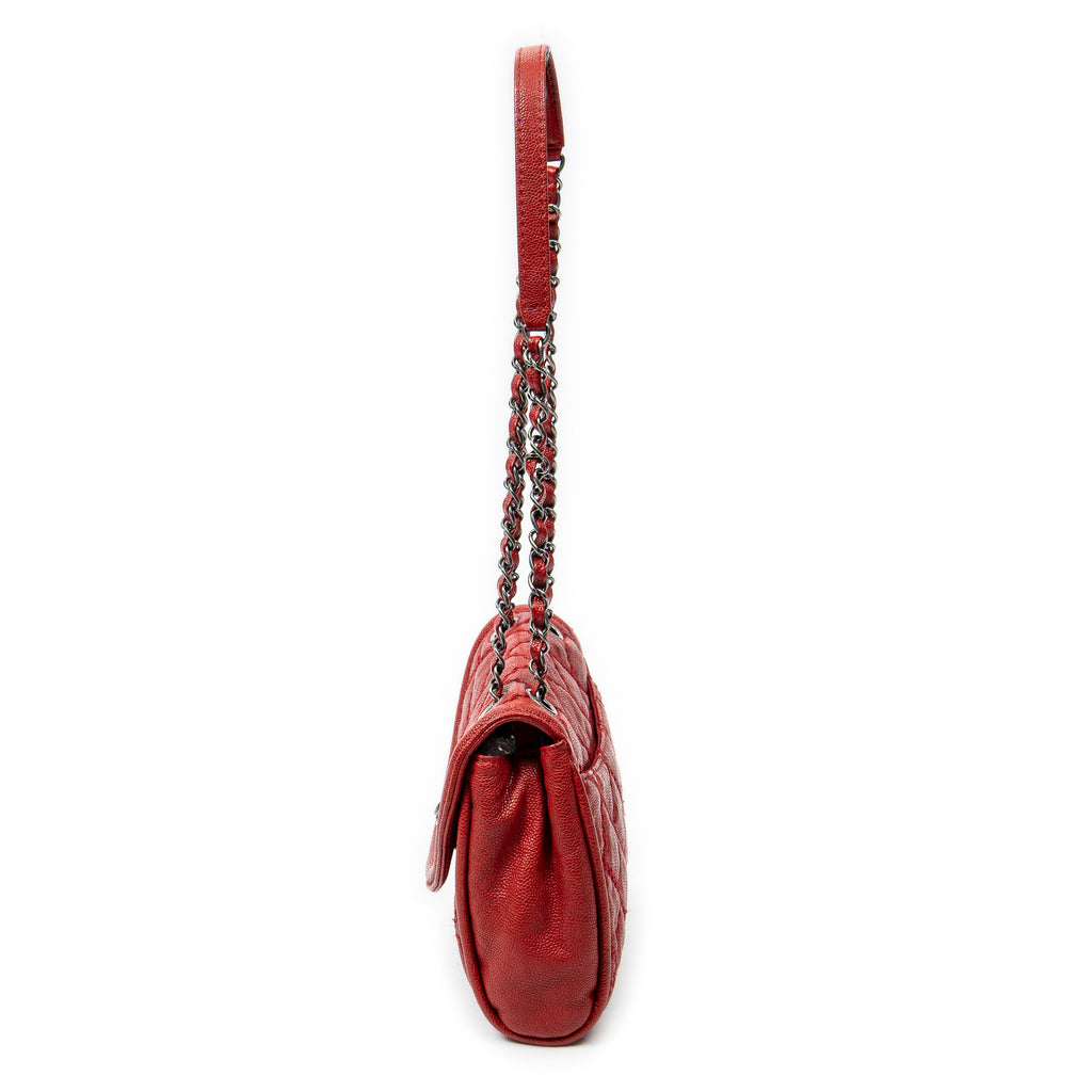 Bolso de hombro CC Ultimate Stitch Chain Redondo con Solapa de Piel de Caviar Acolchada Roja