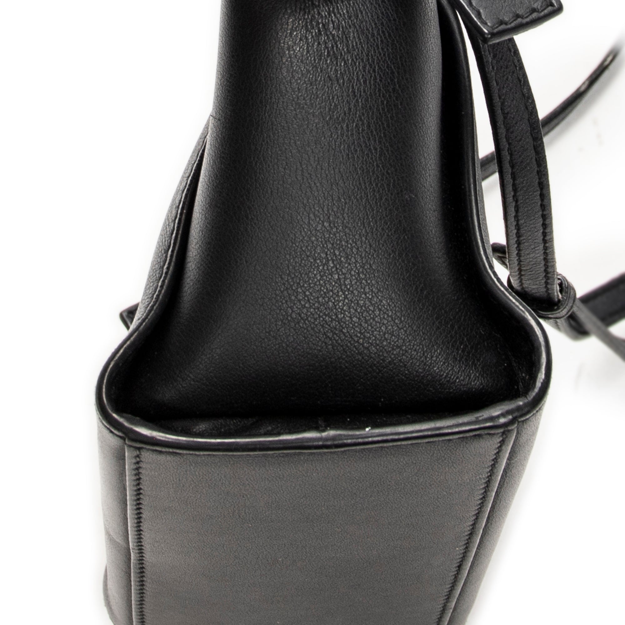 Shoulder Bag Toy Monogram Cabas Black Calfskin Leather