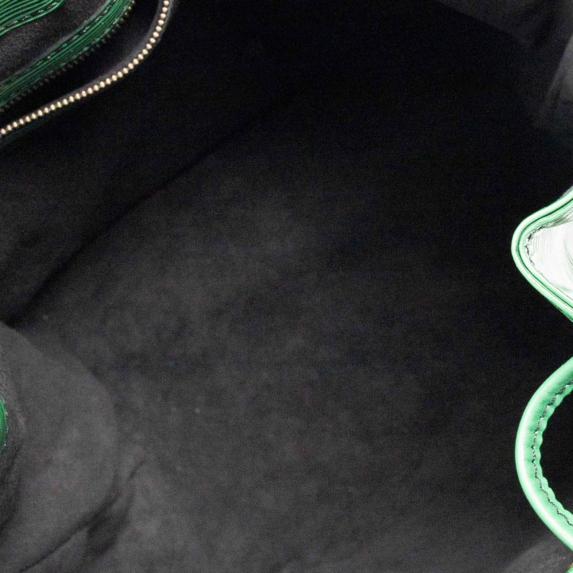 Shoulder Bag Noe Black Stitching PM Green Epi
