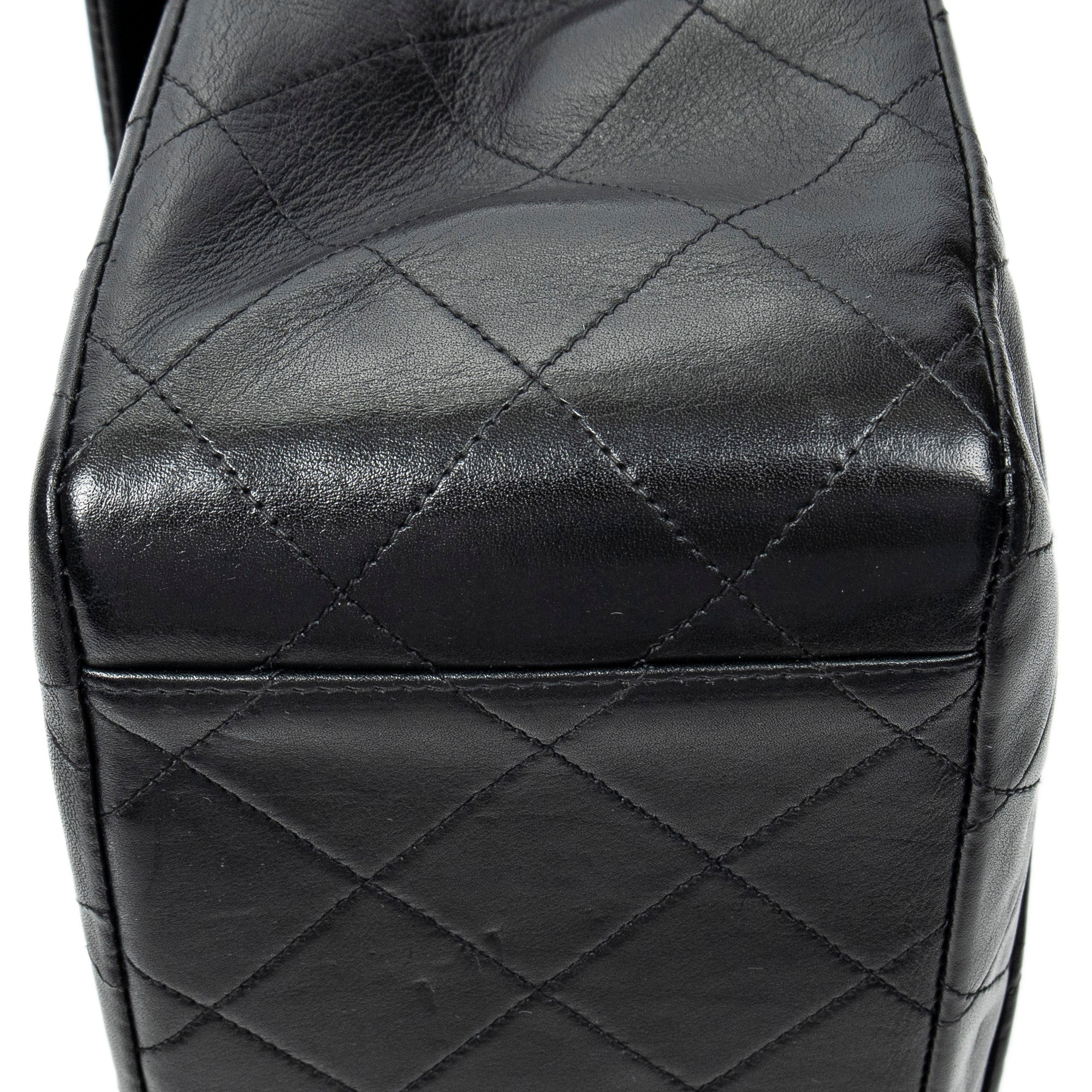 Shoulder Bag Maxi Jumbo XL Flap Black Quilted Lambskin Leather