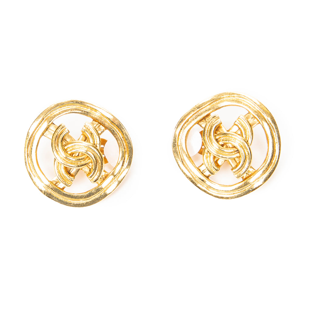 Pendientes CC redondos de clip dorados, chapados en oro