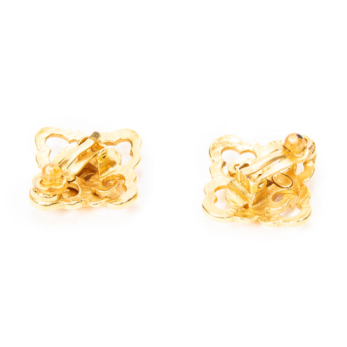 Pendientes de clip con forma floral CC Oro Chapado en oro