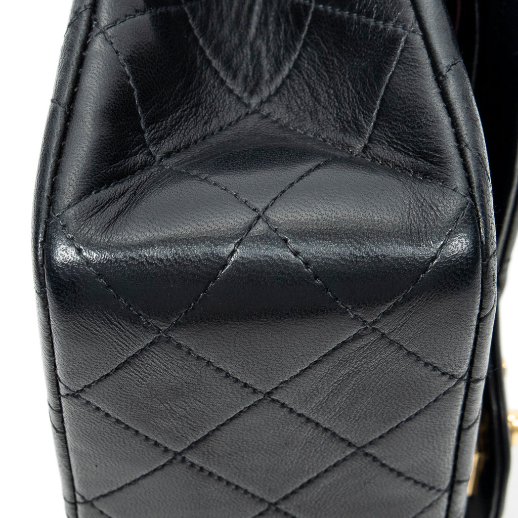 Shoulder Bag Classic Double Flap 26 Black Quilted Lambskin Leather